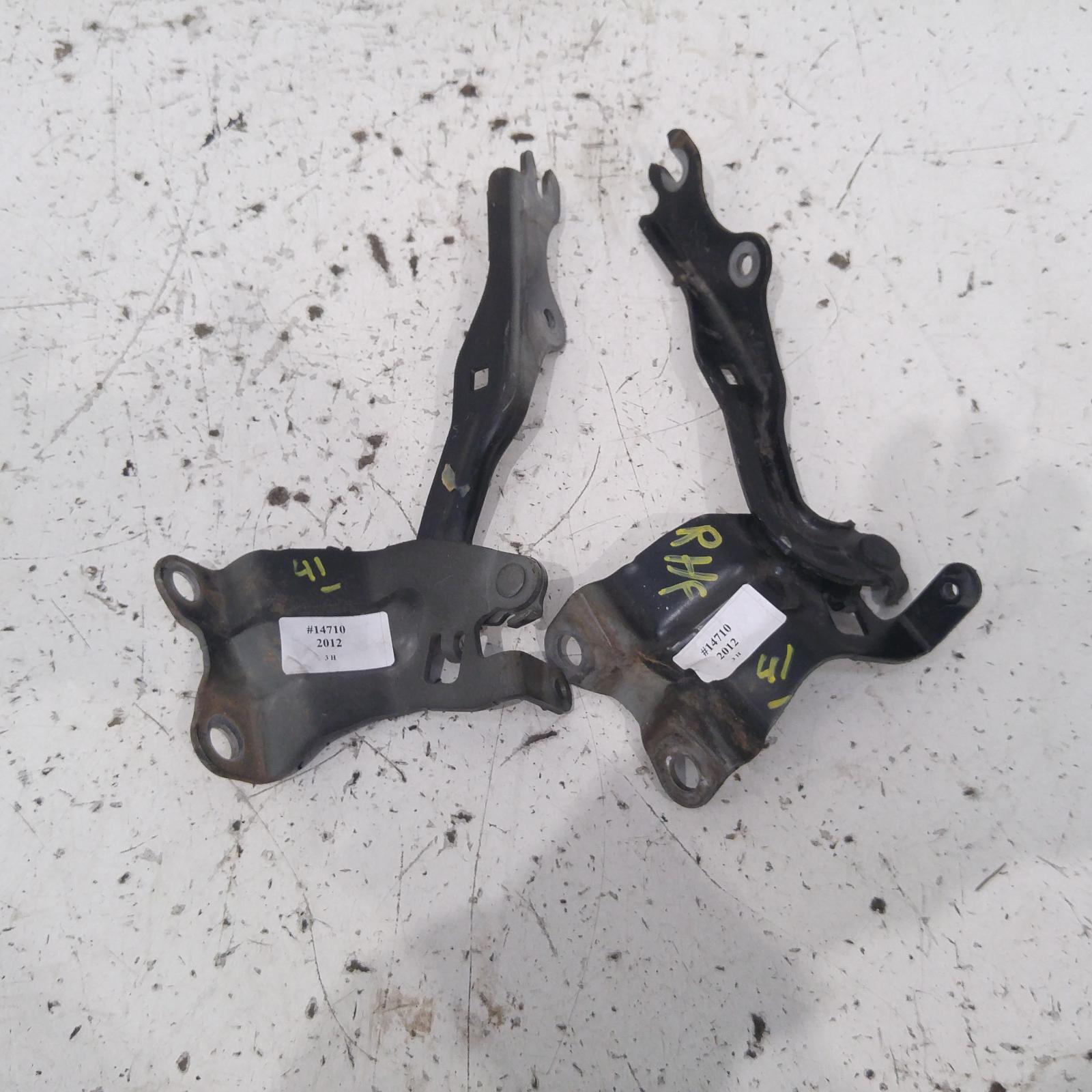 View Auto part Bonnet Hinge/Strut Mazda 3 2012