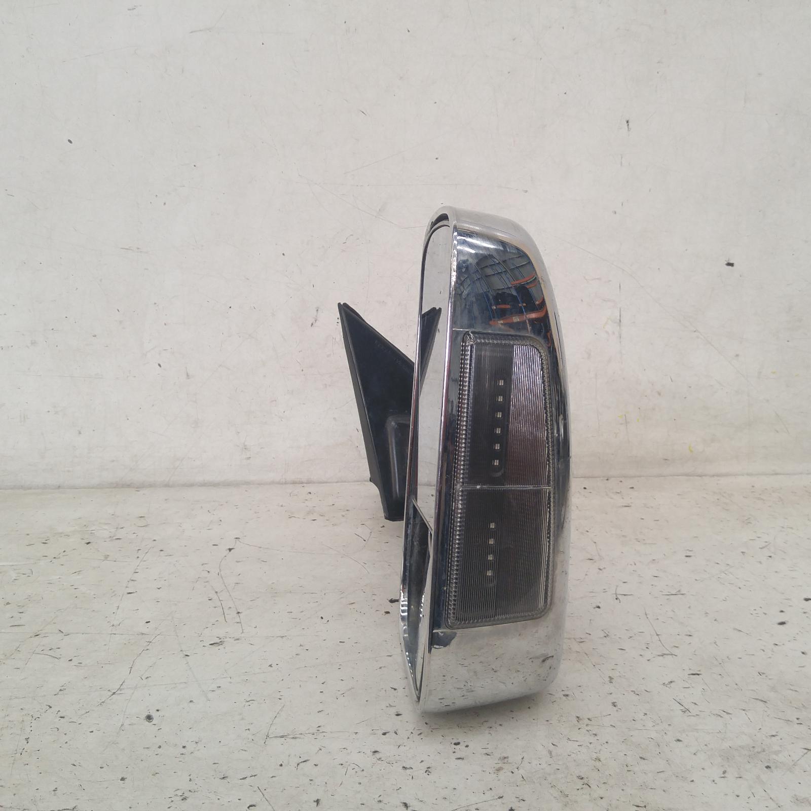 View Auto part Right Door Mirror Isuzu Dmax 2010