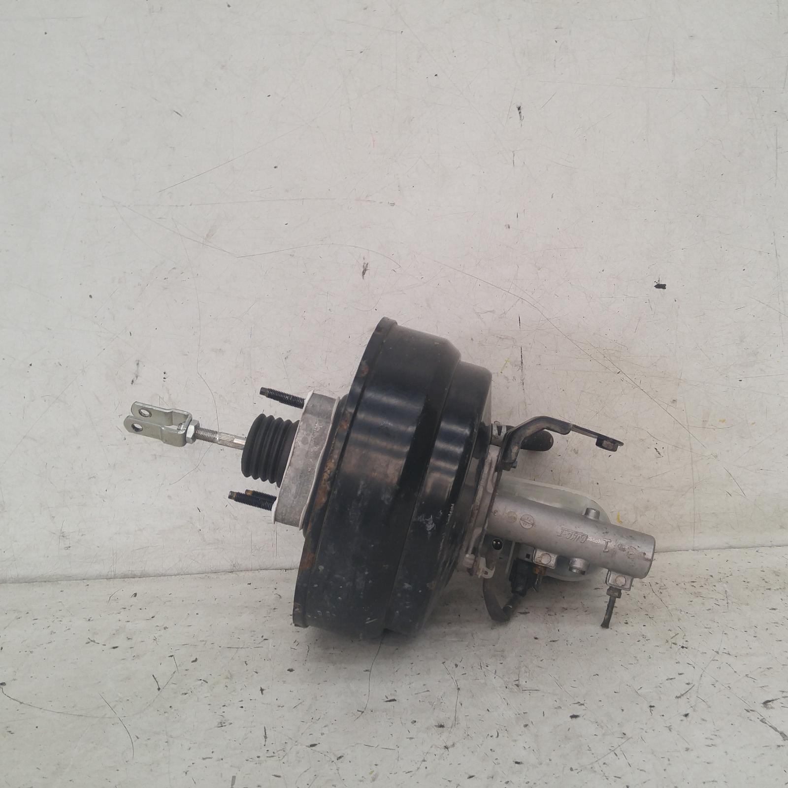 View Auto part Brake Booster Isuzu Dmax 2010