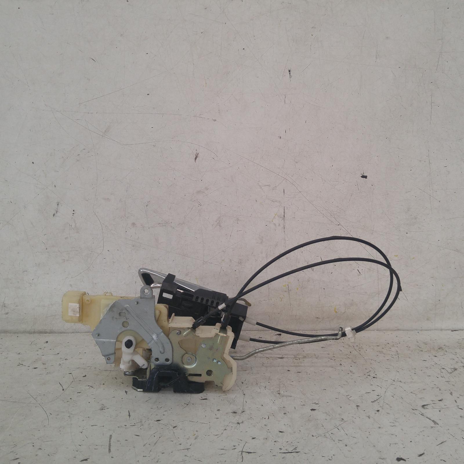 View Auto part Door/Boot/Gate Lock Isuzu Dmax 2010