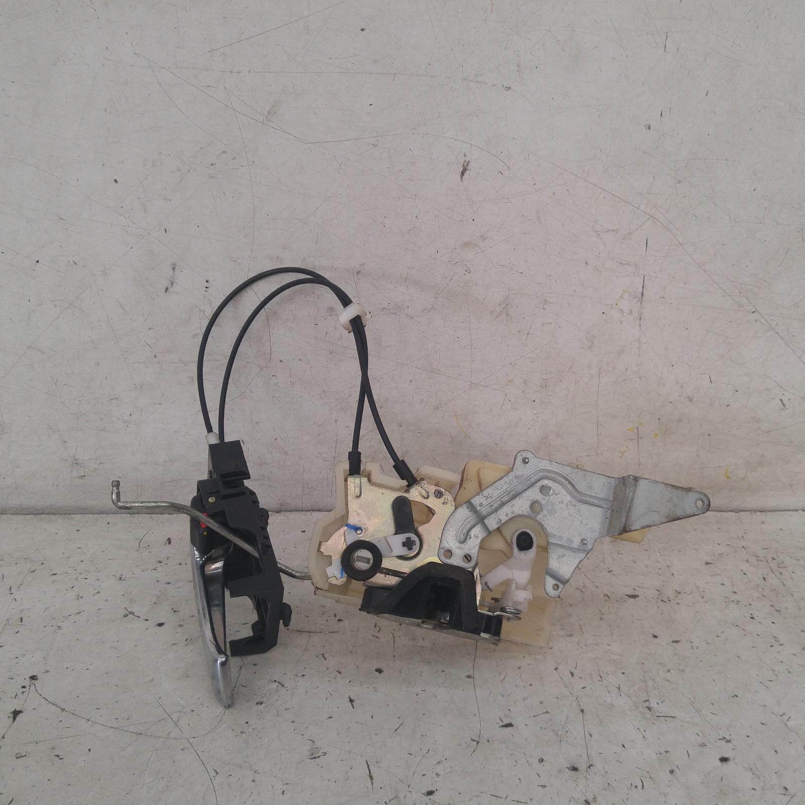 View Auto part Door/Boot/Gate Lock Isuzu Dmax 2010