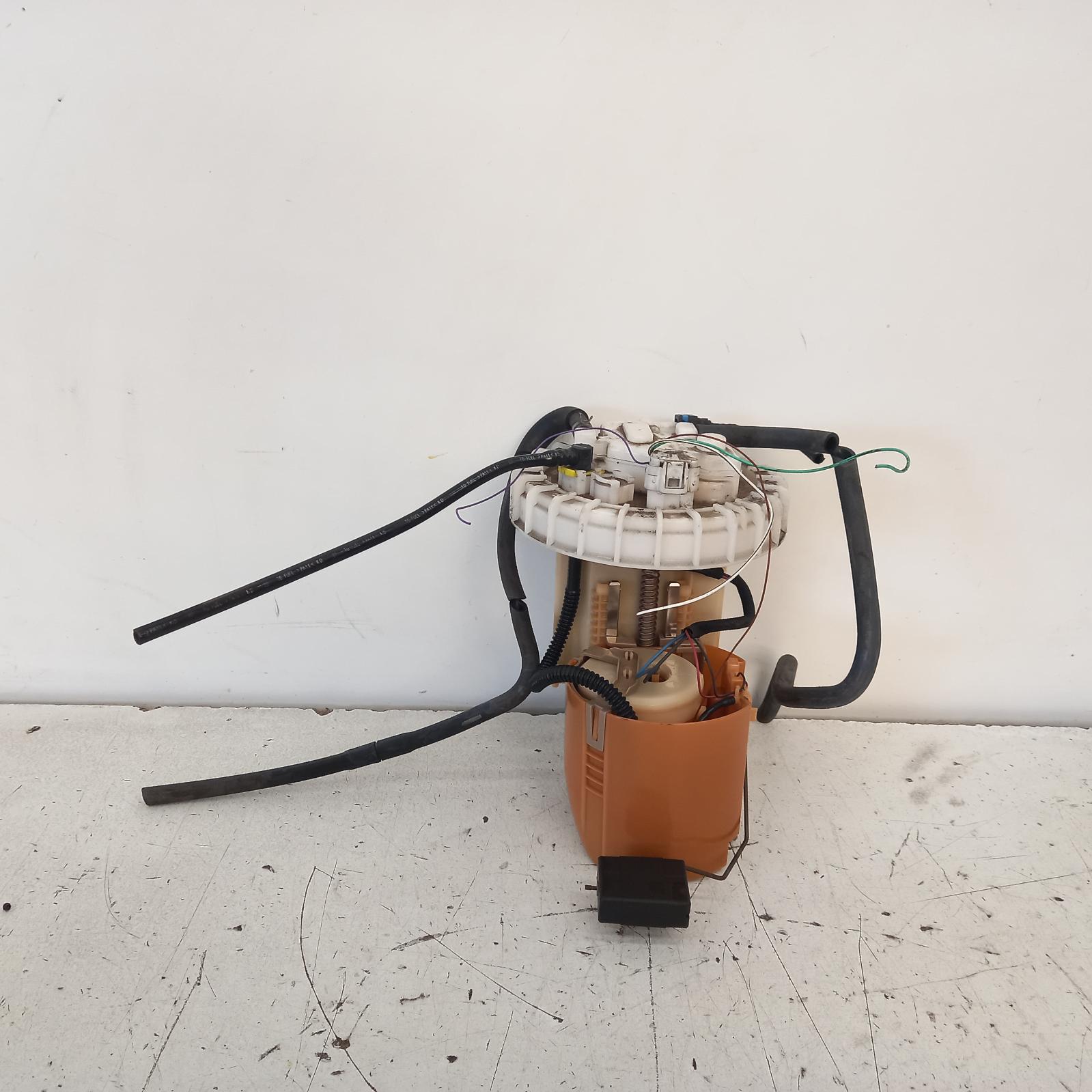 View Auto part Fuel Pump Toyota Corolla 2014