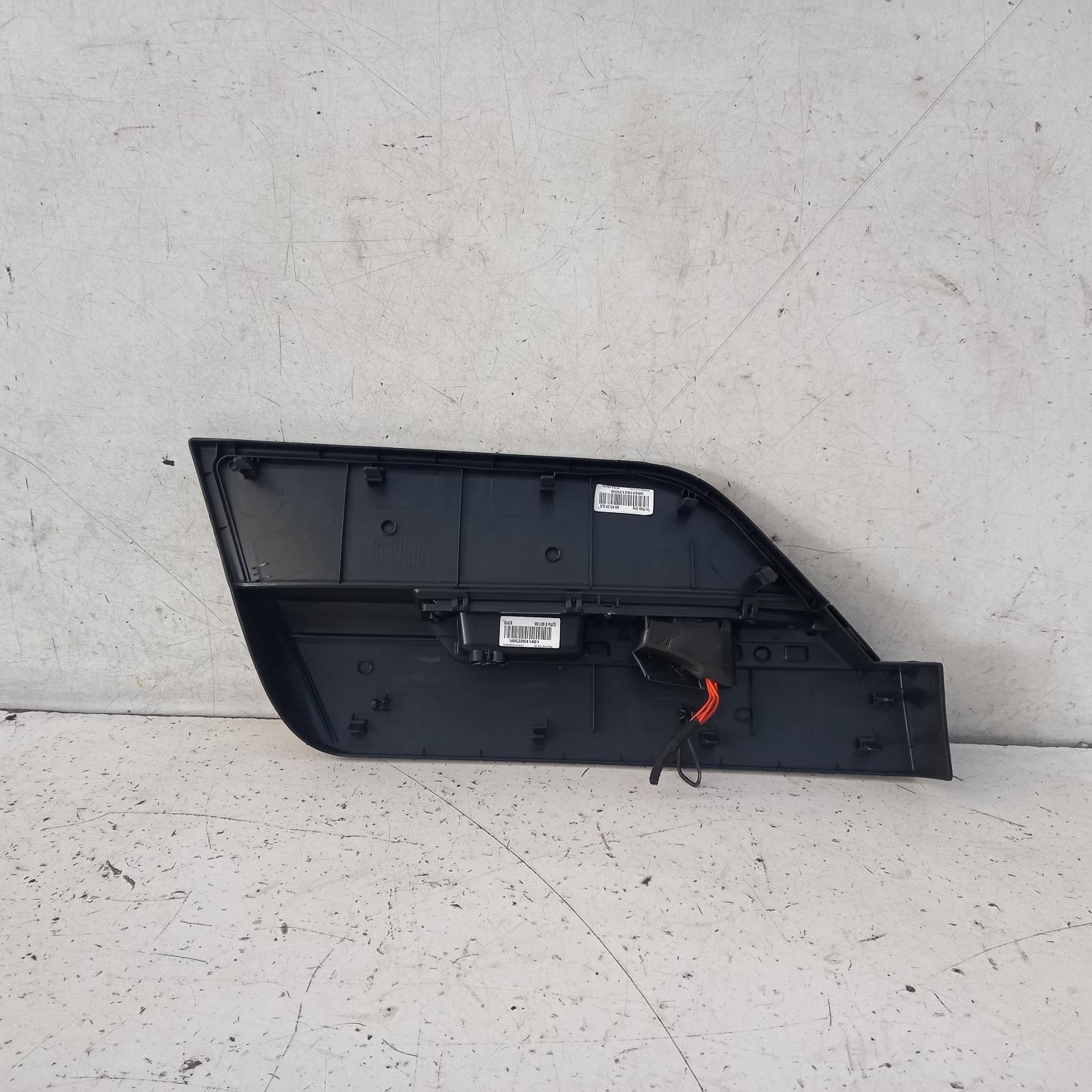 View Auto part Pwr Dr Wind Switch Jeep Patriot 2014