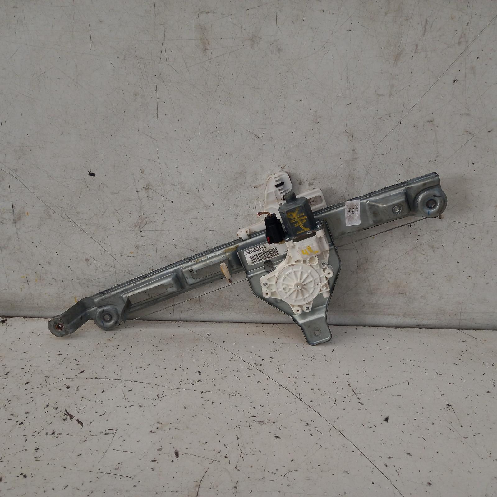 View Auto part Left Rear Wnd Reg/Motor Jeep Patriot 2014