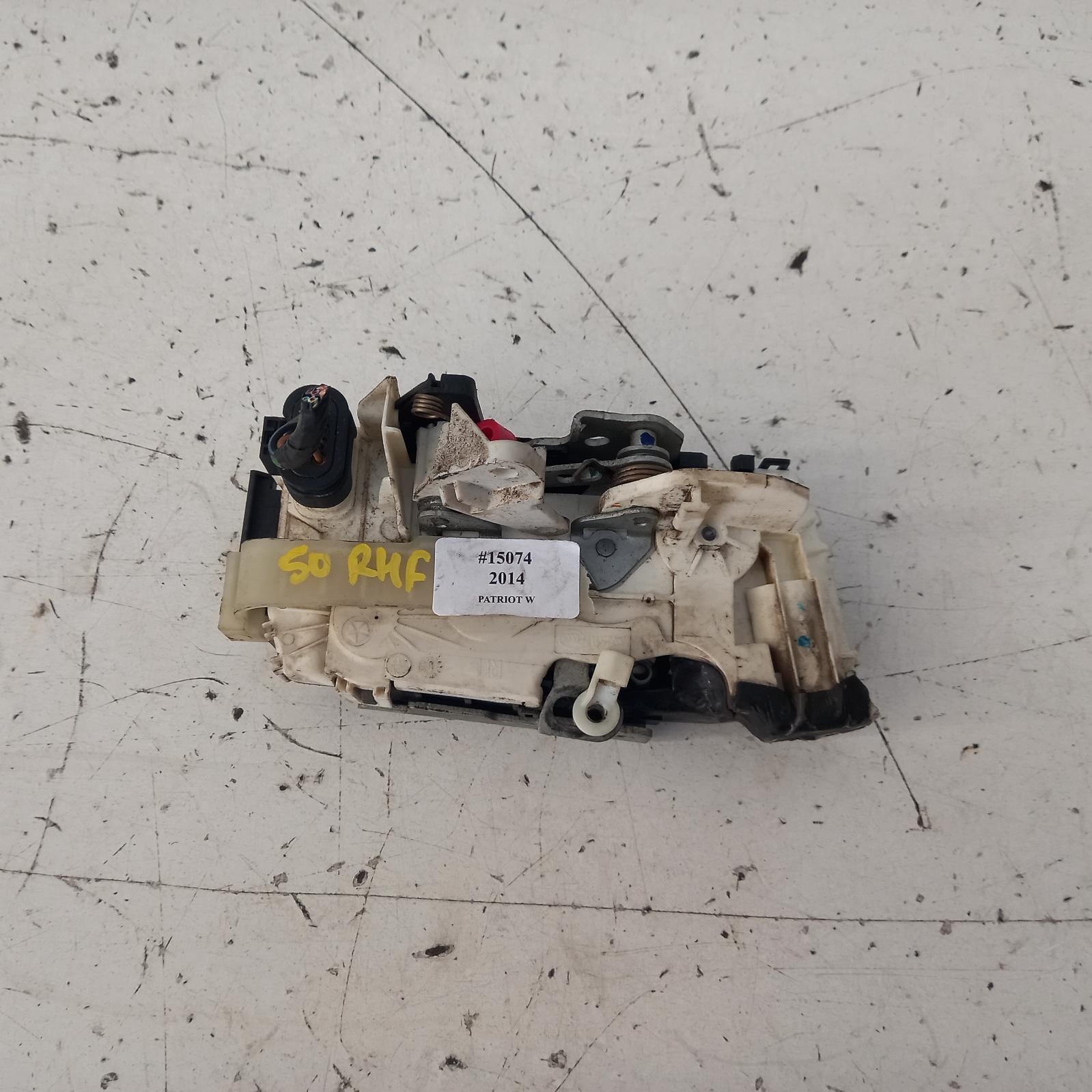 2014 Jeep Patriot Door/Boot/Gate Lock View Auto part Door/Boot/Gate Lock Jeep Patriot 2014