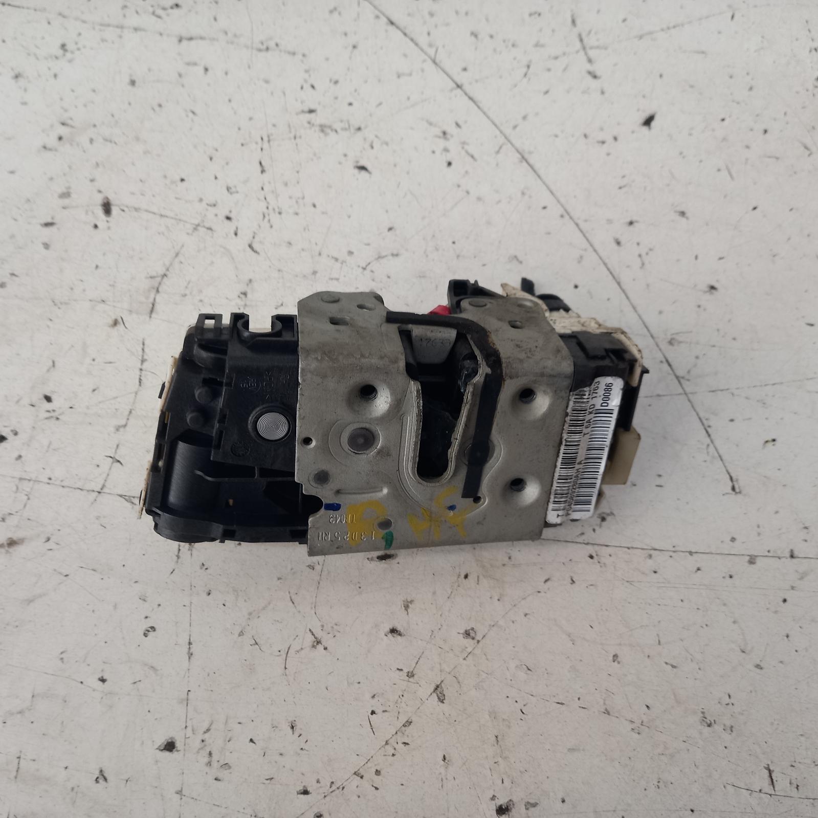 2014 Jeep Patriot Door/Boot/Gate Lock View Auto part Door/Boot/Gate Lock Jeep Patriot 2014