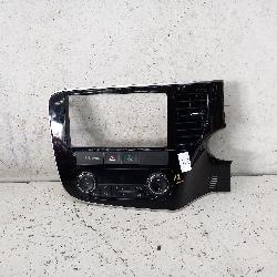 View Auto part Heater/Ac Controls Mitsubishi Outlander 2017