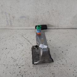 View Auto part Pedal Assembly Mitsubishi Outlander 2017