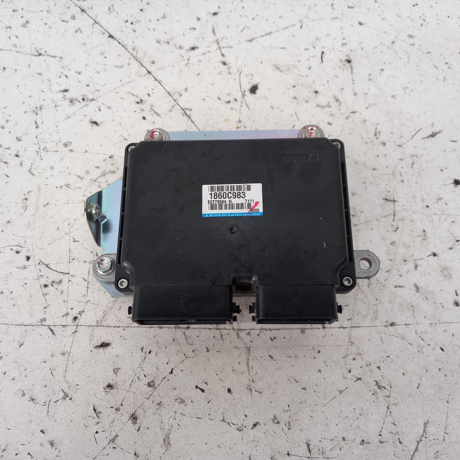 View Auto part Ecu Mitsubishi Outlander 2017