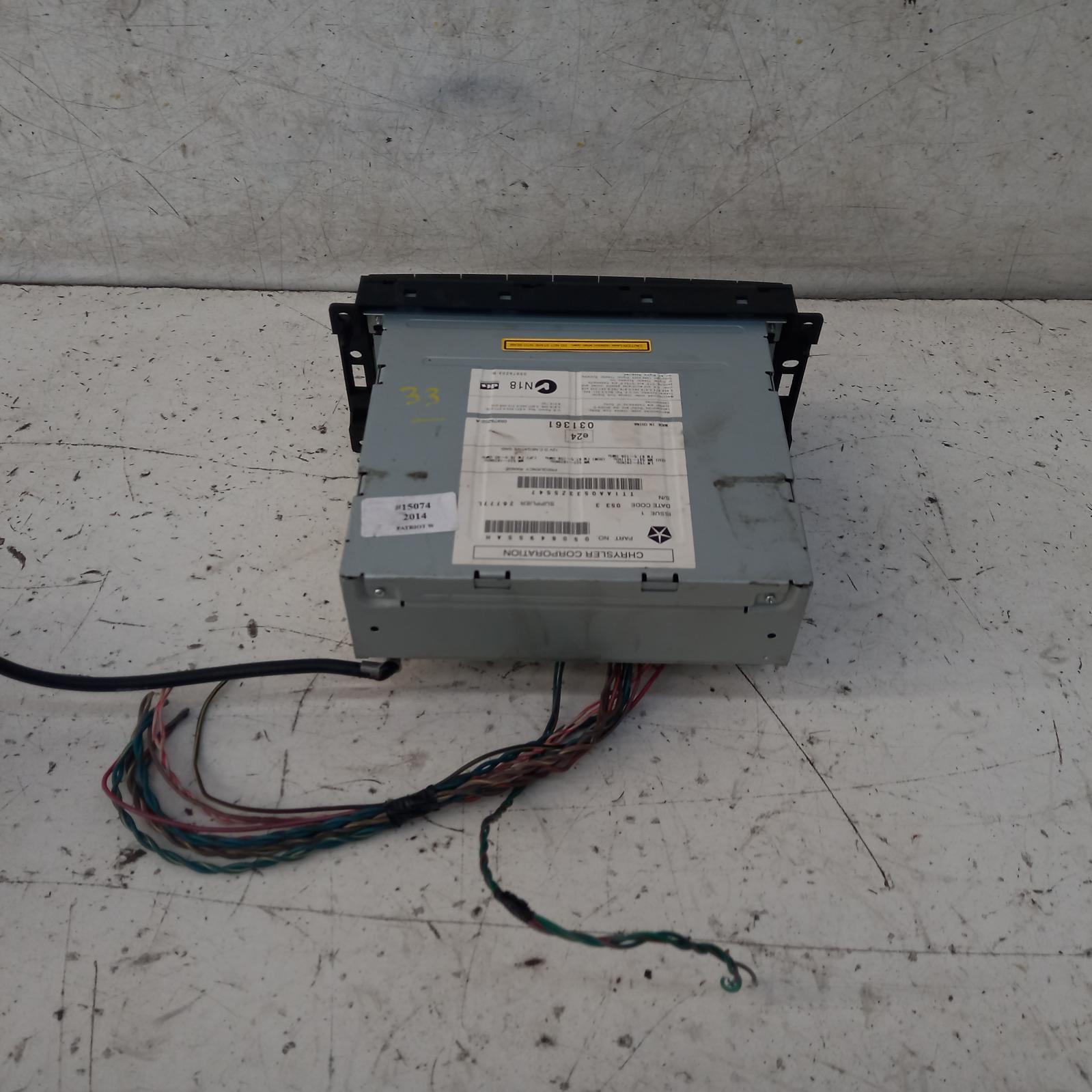 View Auto part Radio/Cd/Dvd/Sat/Tv Jeep Patriot 2014