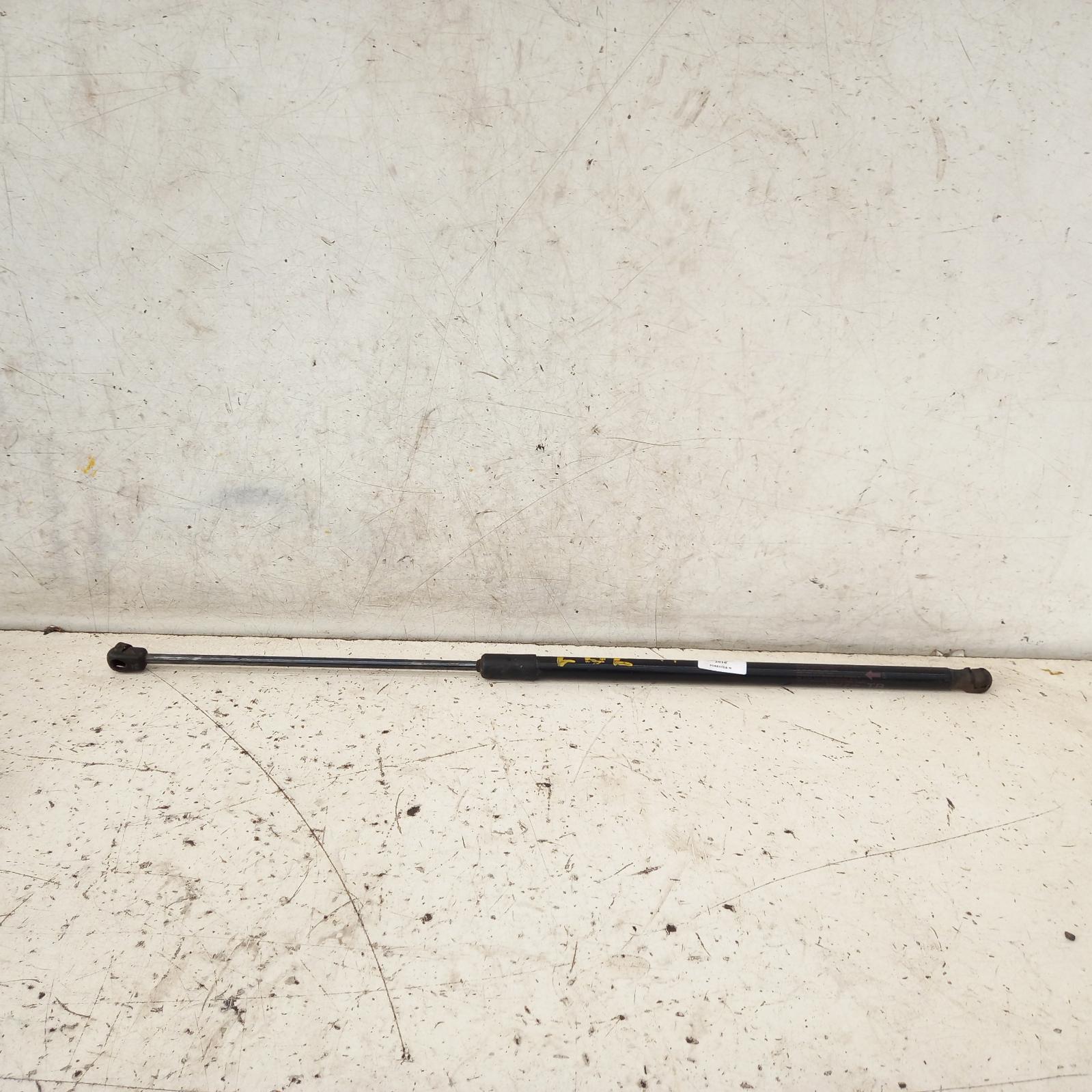 View Auto part Bonnet Hinge/Strut Subaru Forester 2016
