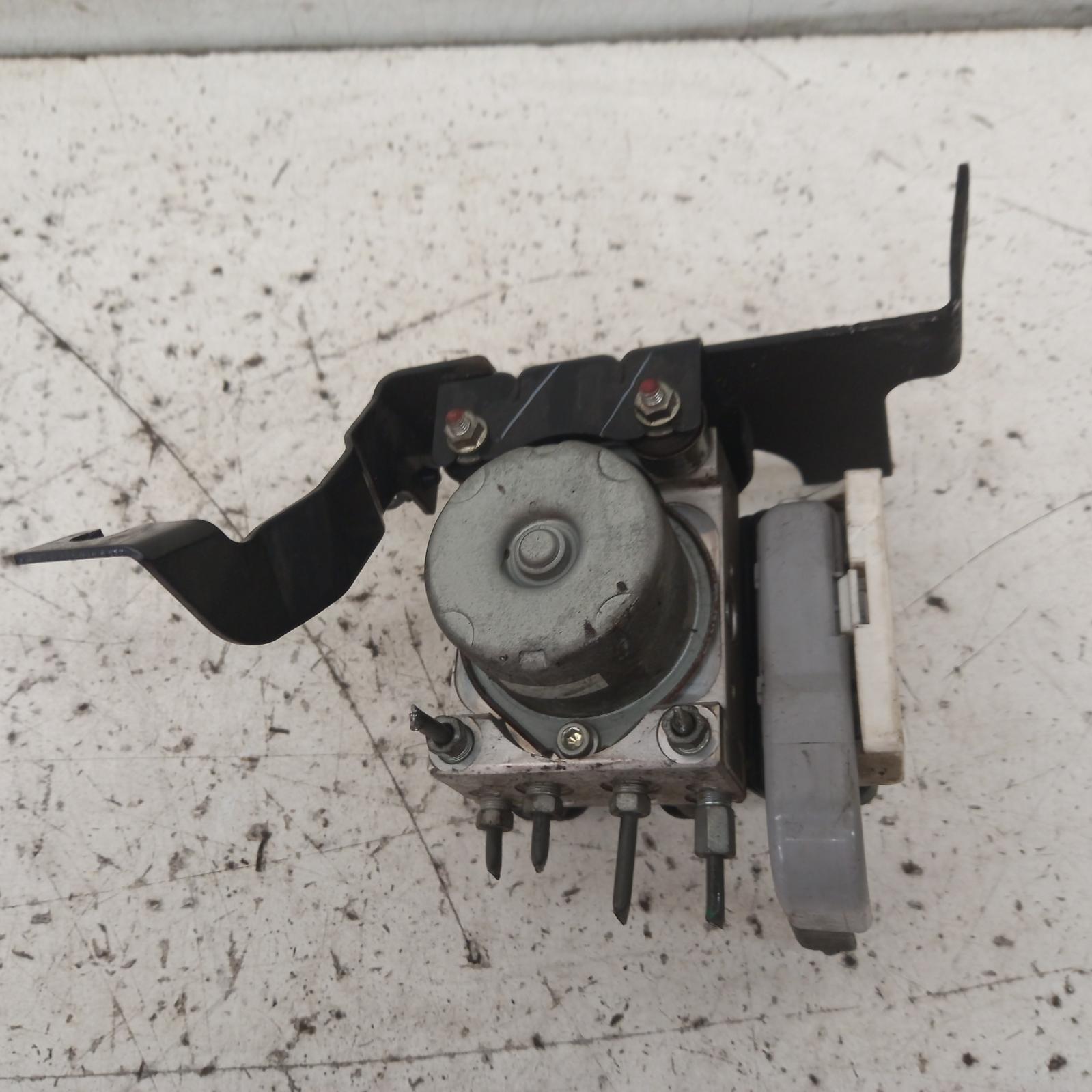 2007 Mazda 6 Abs Pump/Modulator View Auto part Abs Pump/Modulator Mazda 6 2007