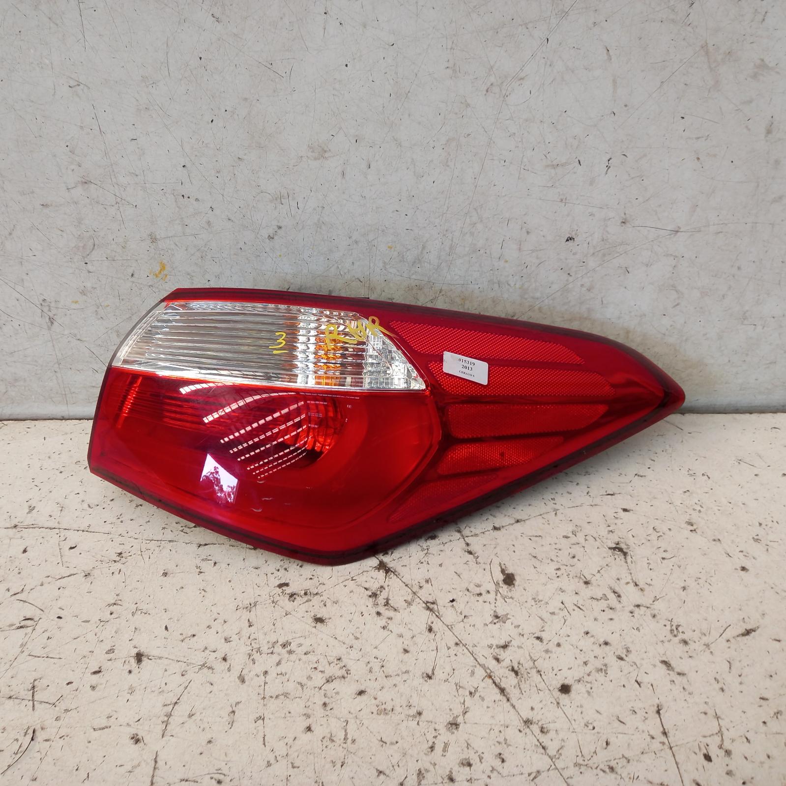 View Auto part Right Taillight Kia Cerato 2013