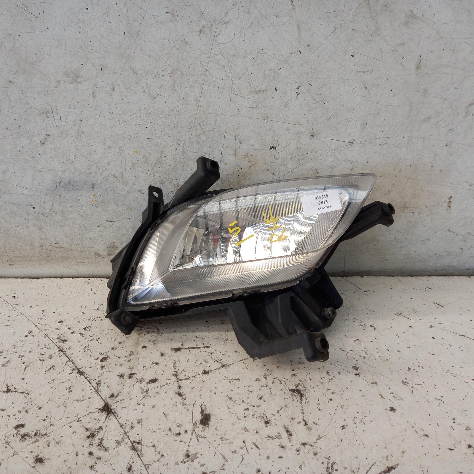 View Auto part Right Indicator/Fog/Side Kia Cerato 2013