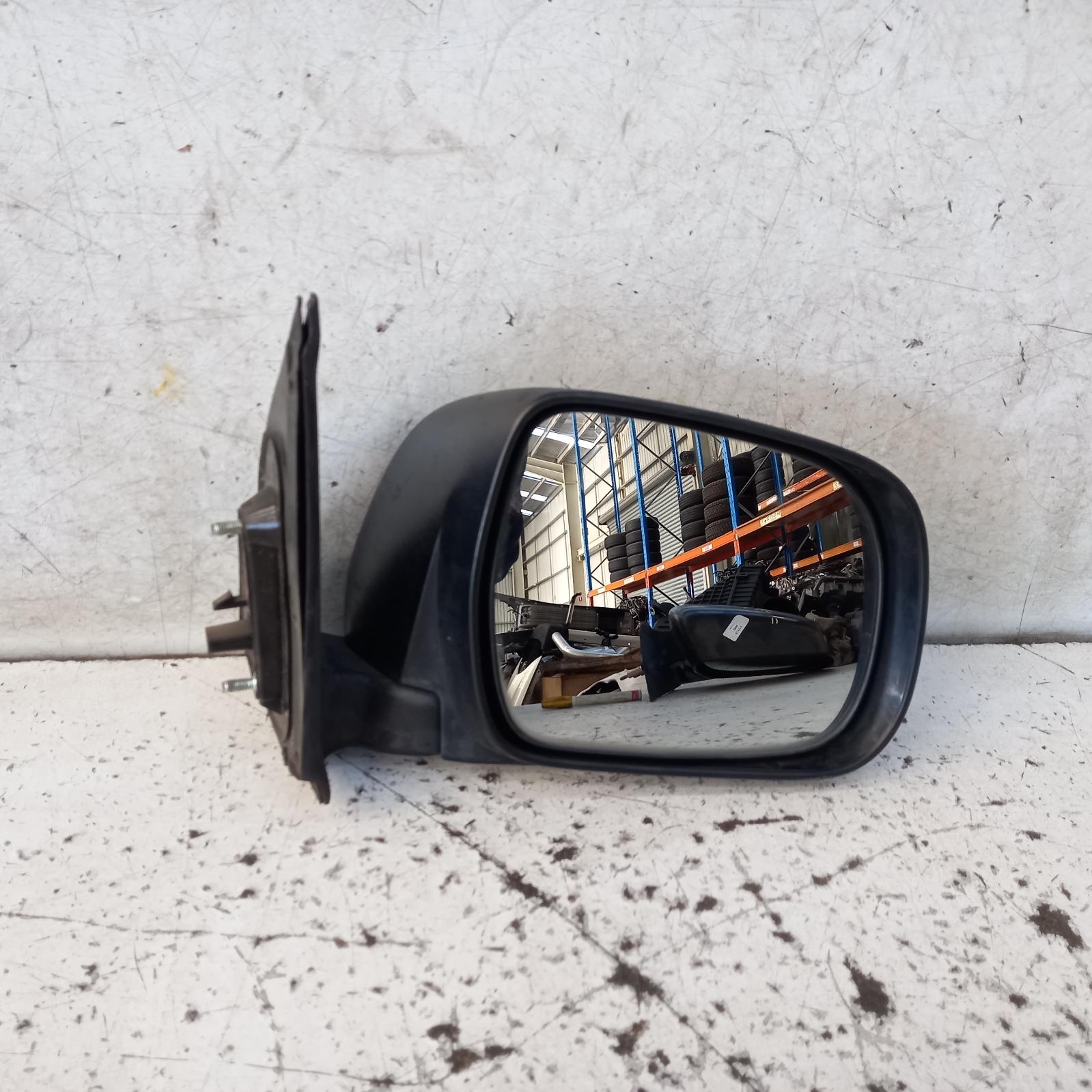 View Auto part Right Door Mirror Toyota Hilux 2006