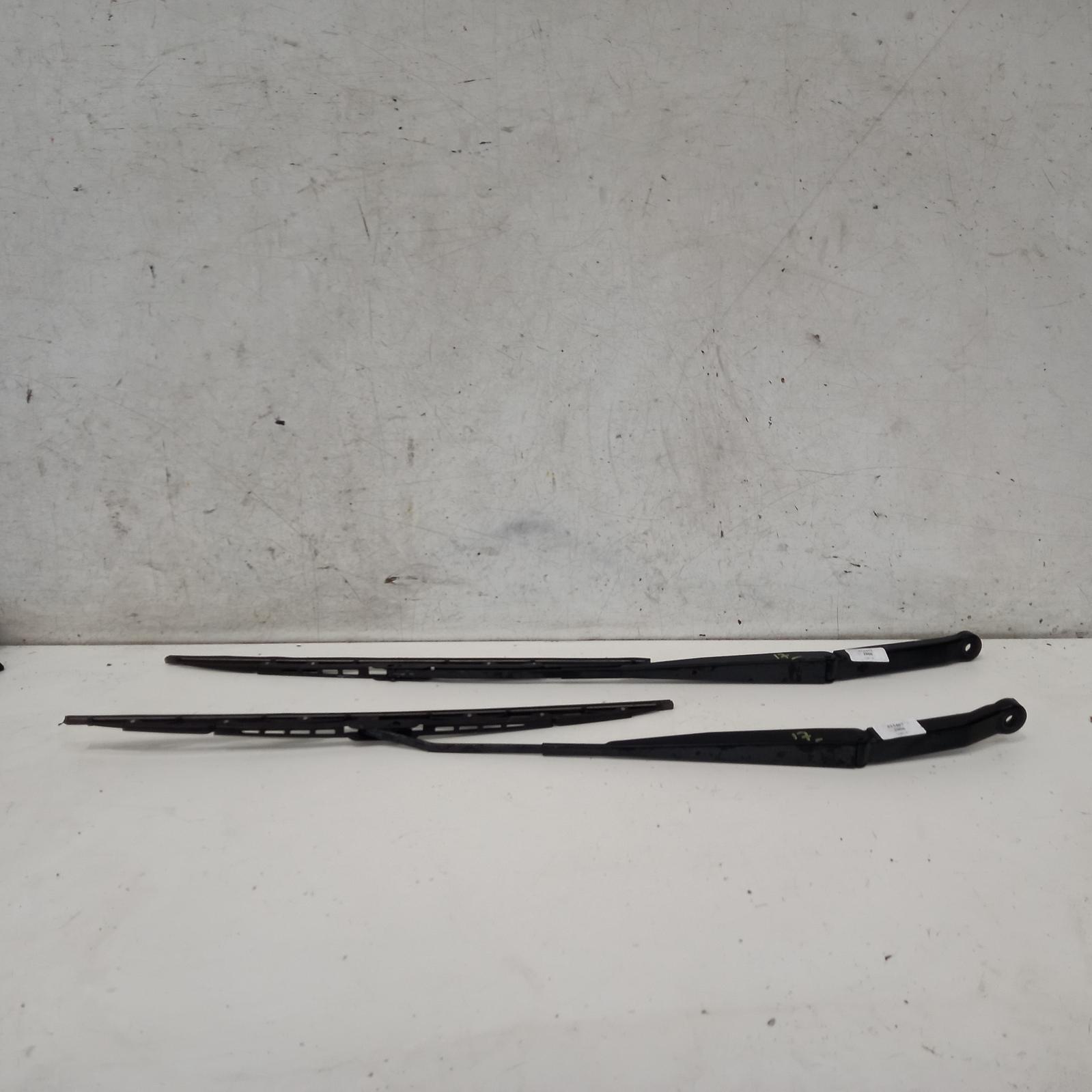 View Auto part Wiper Arm Honda Crv 2006