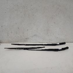 View Auto part Wiper Arm Honda Crv 2006