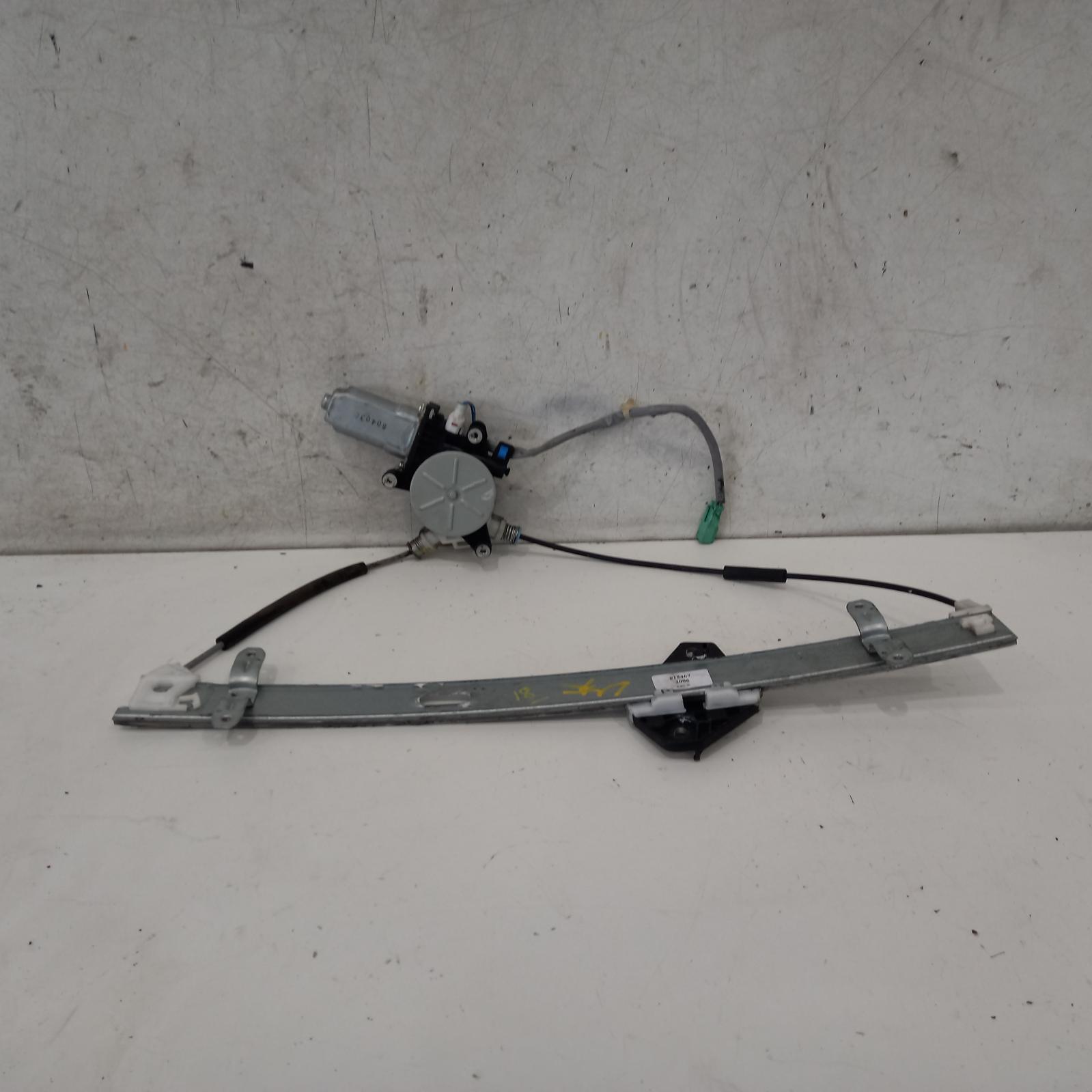 View Auto part Left Front Window Reg/Motor Honda Crv 2006