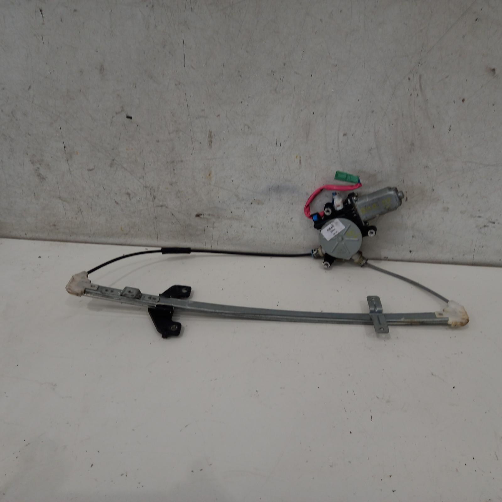 View Auto part Right Rear Wnd Reg/Motor Honda Crv 2006