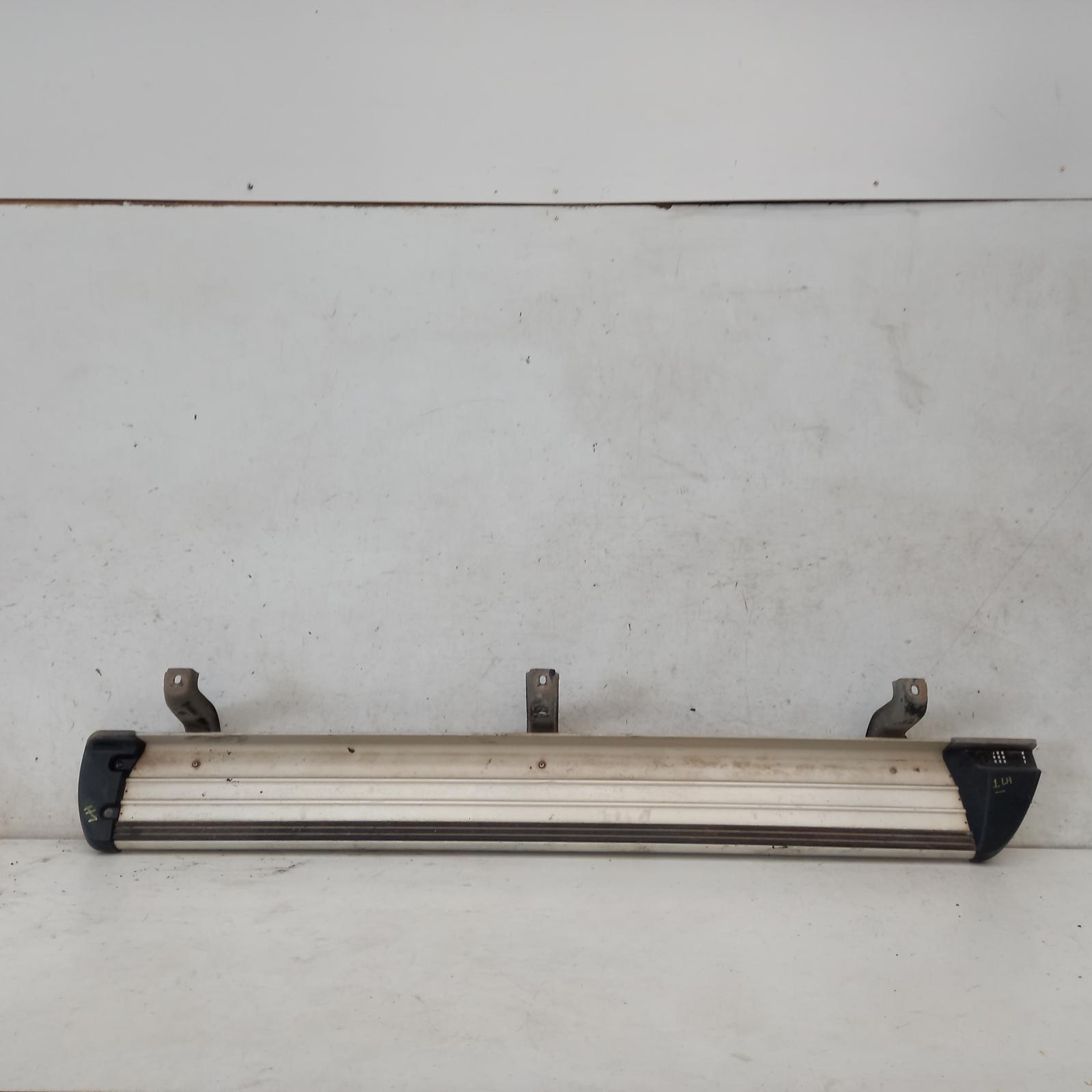 View Auto part Side Step/Skirt Mitsubishi Triton 2015