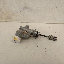 View Auto part Clutch Master Cylind Mitsubishi Triton 2015