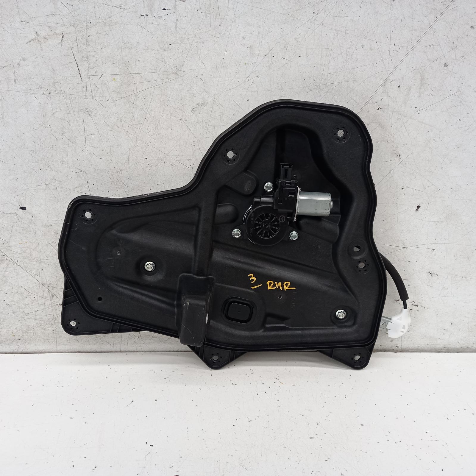 View Auto part Right Rear Wnd Reg/Motor Mazda 3 2018