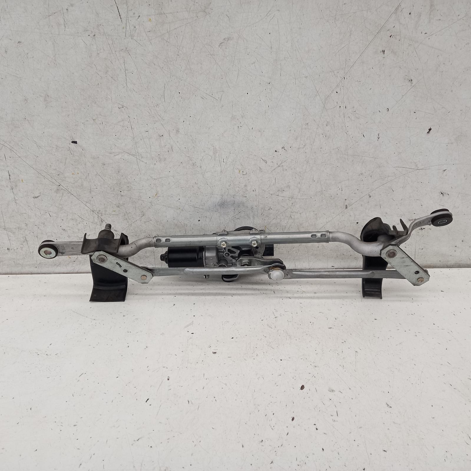 View Auto part Wiper Motor Mazda 3 2018