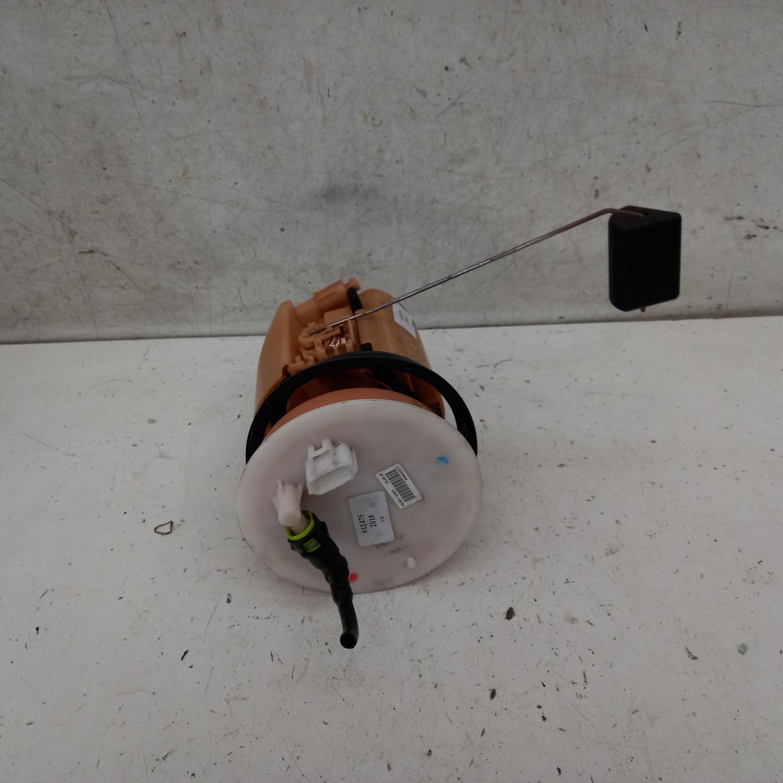 View Auto part Fuel Pump Mazda 3 2018