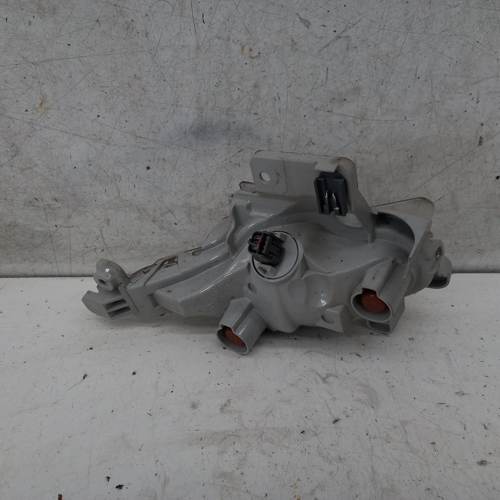 View Auto part Right Indicator/Fog/Side Mazda 3 2018