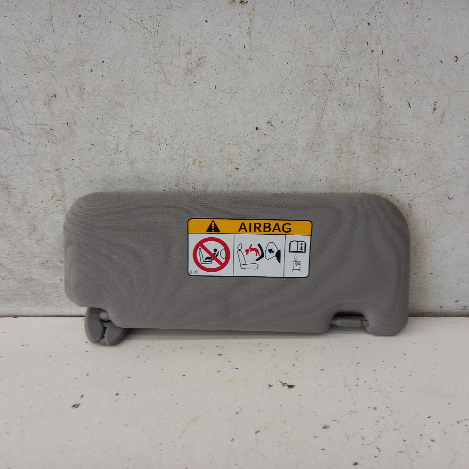 View Auto part Sunvisor Toyota Camry 2018