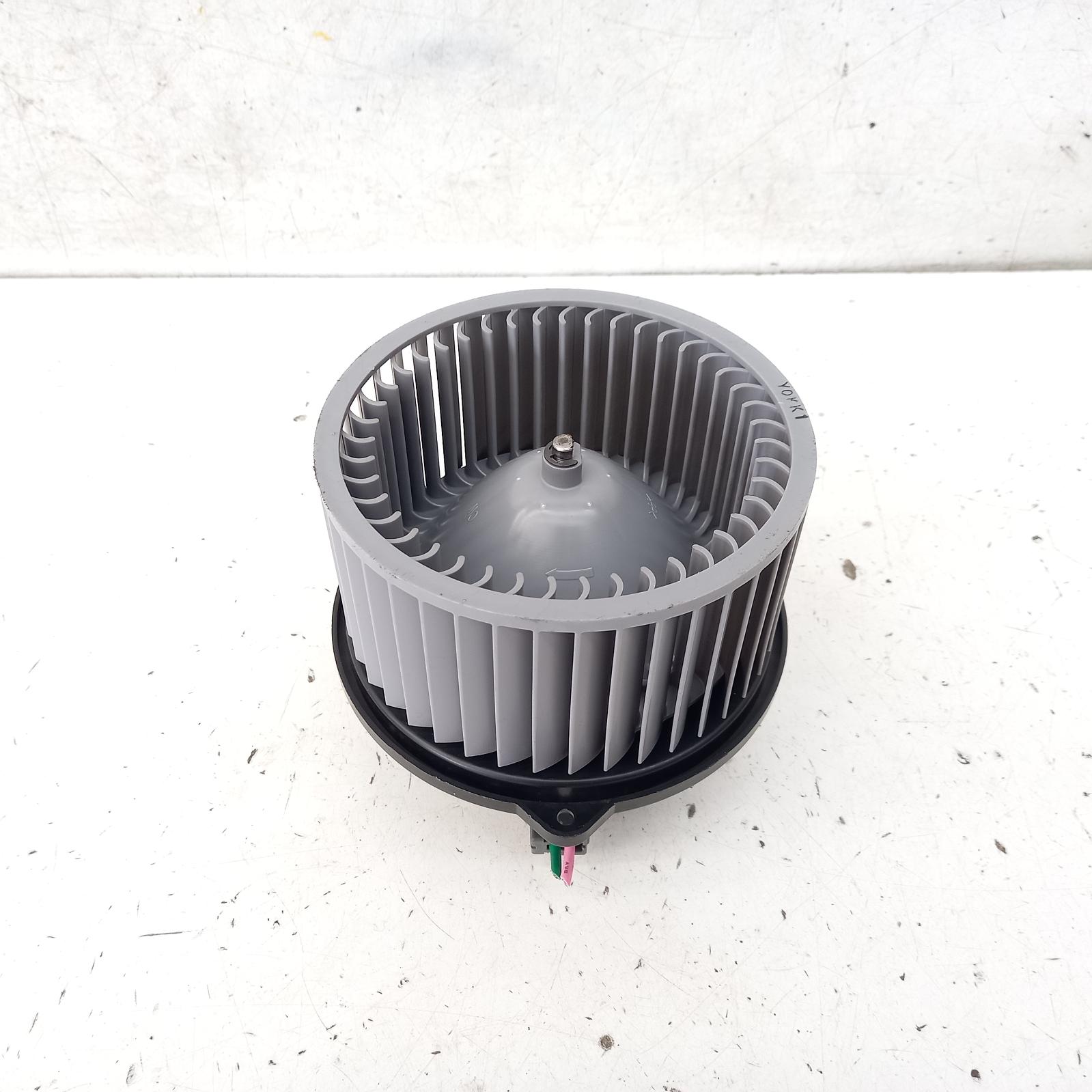 View Auto part Heater Fan Motor Hyundai I30 2019