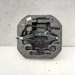 View Auto part Jack Hyundai I30 2019