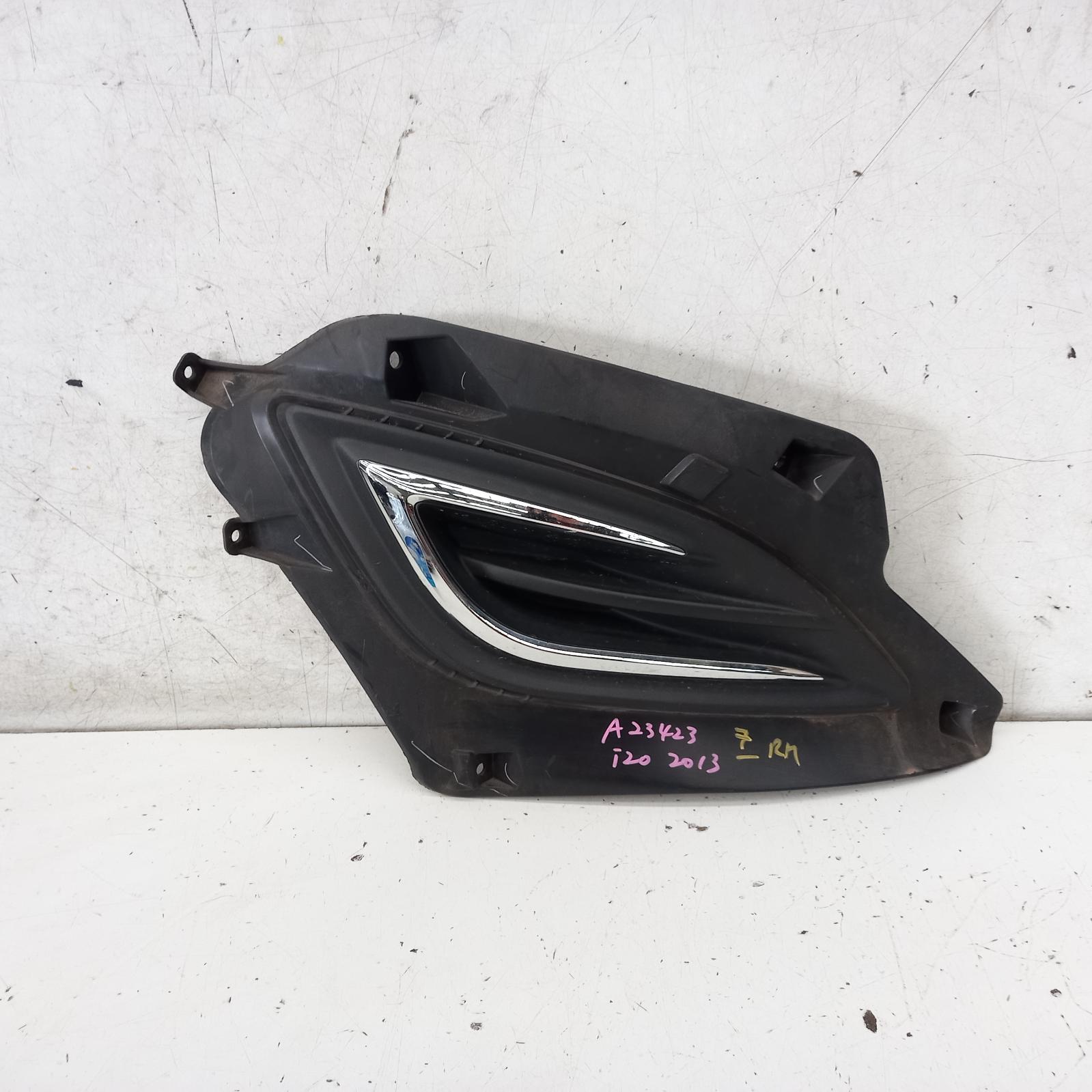 View Auto part Grille Hyundai I20 2013