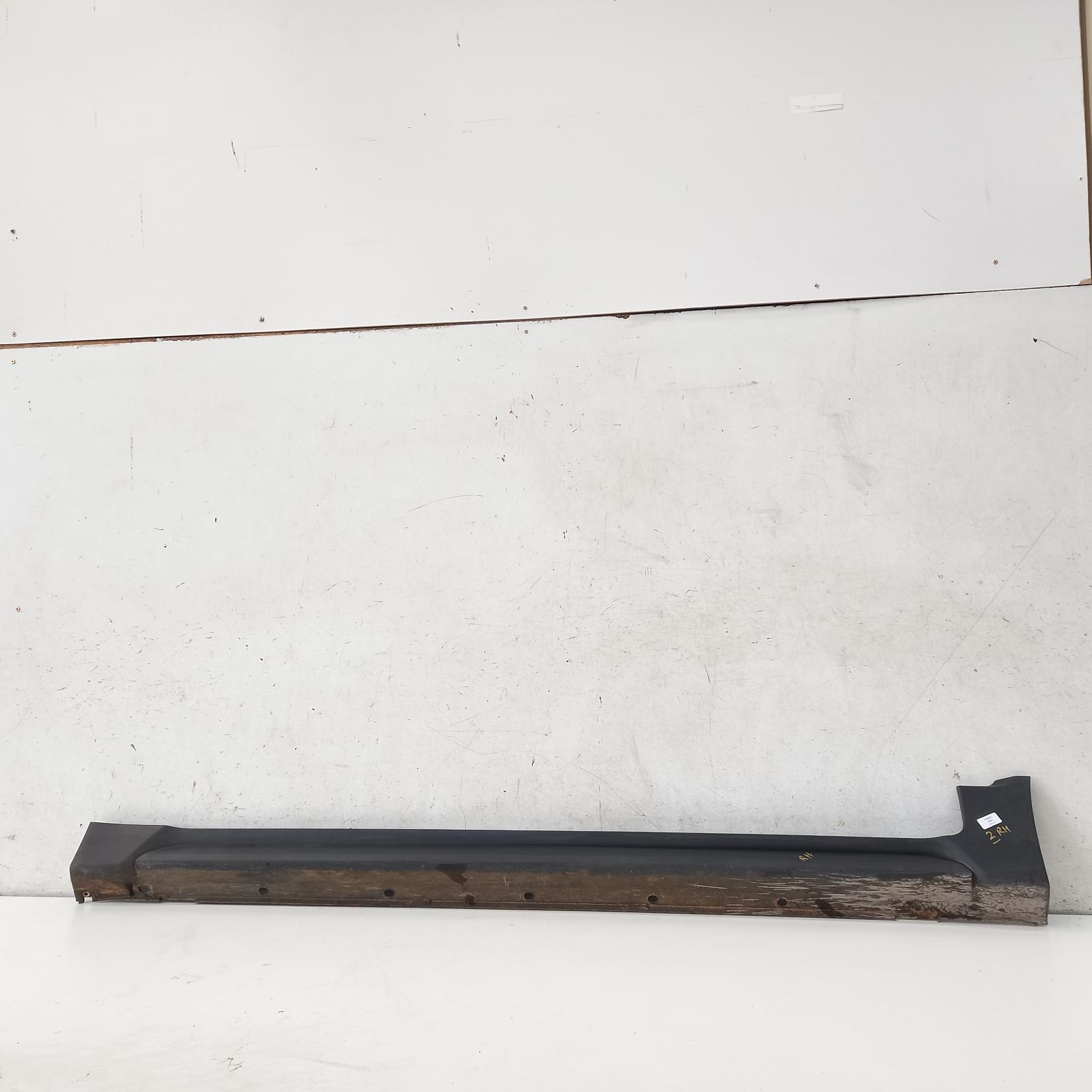 View Auto part Body/Door Mould Holden Captiva 2012