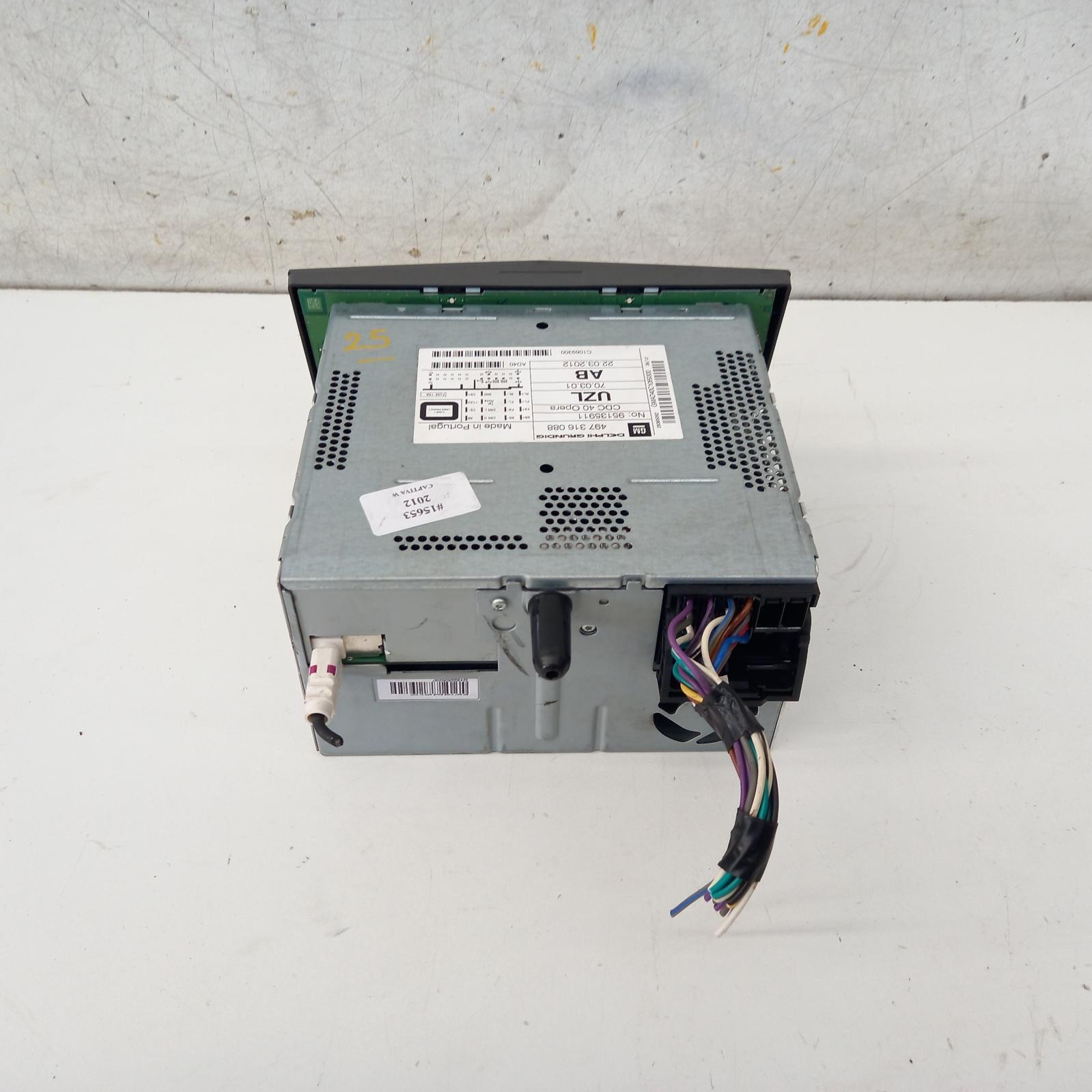 View Auto part Radio/Cd/Dvd/Sat/Tv Holden Captiva 2012
