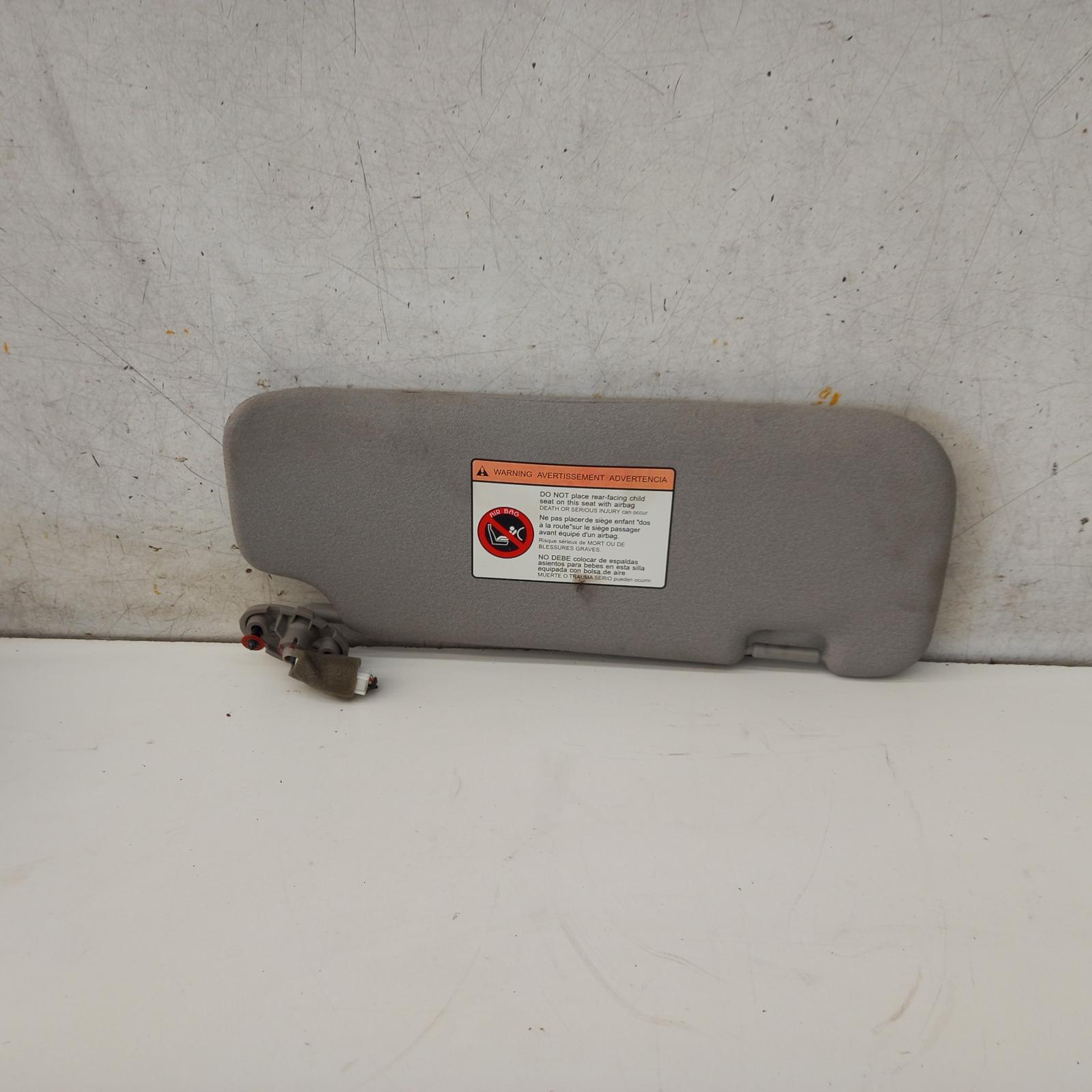 View Auto part Sunvisor Holden Captiva 2012