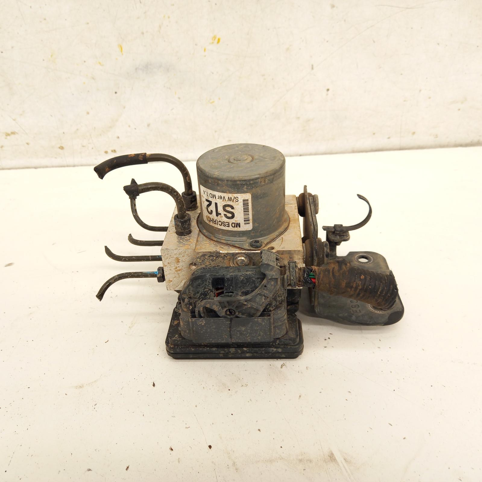 View Auto part Abs Pump/Modulator Hyundai Elantra 2012