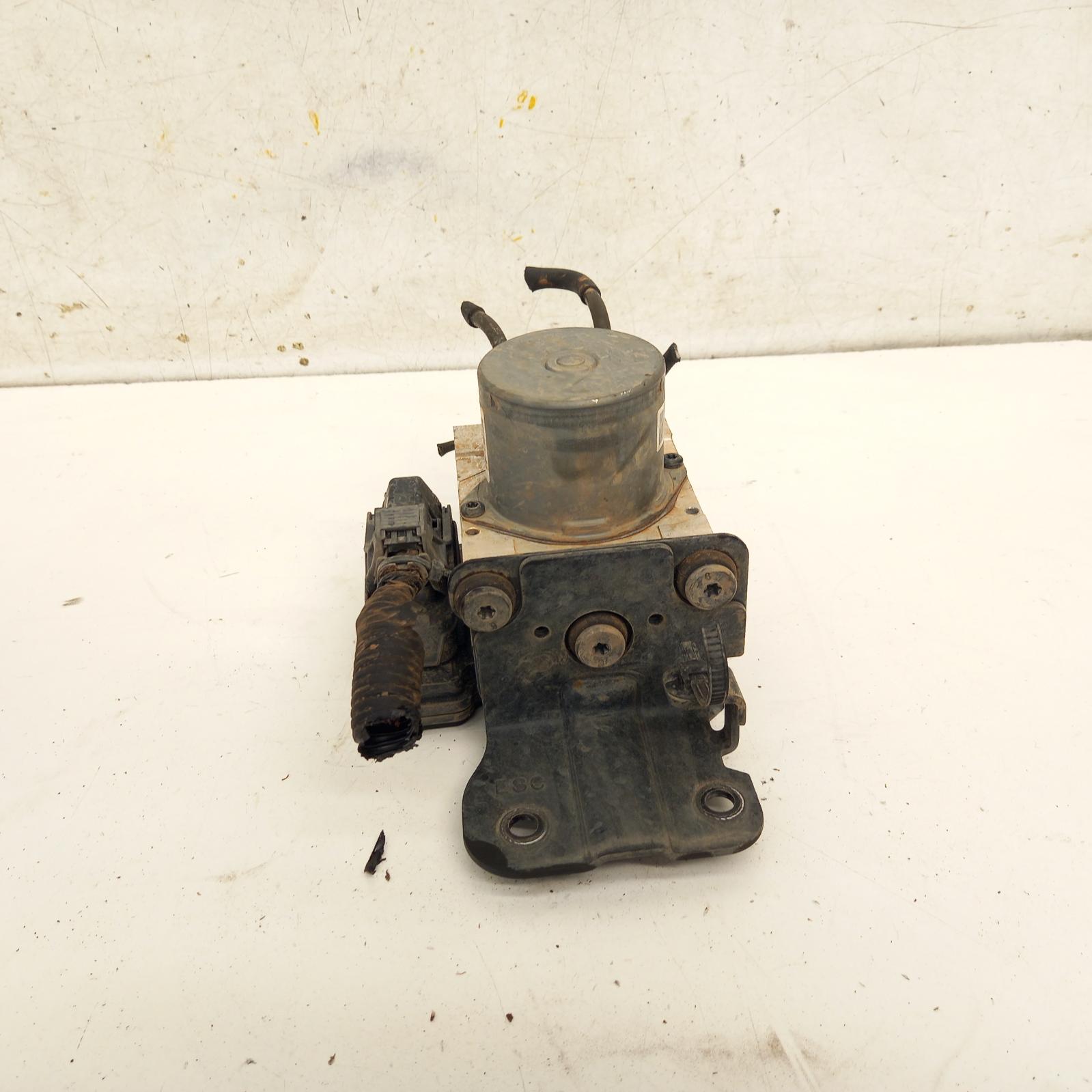 View Auto part Abs Pump/Modulator Hyundai Elantra 2012