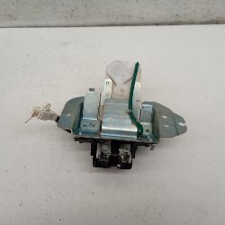 View Auto part Door/Boot/Gate Lock Toyota Kluger 2009