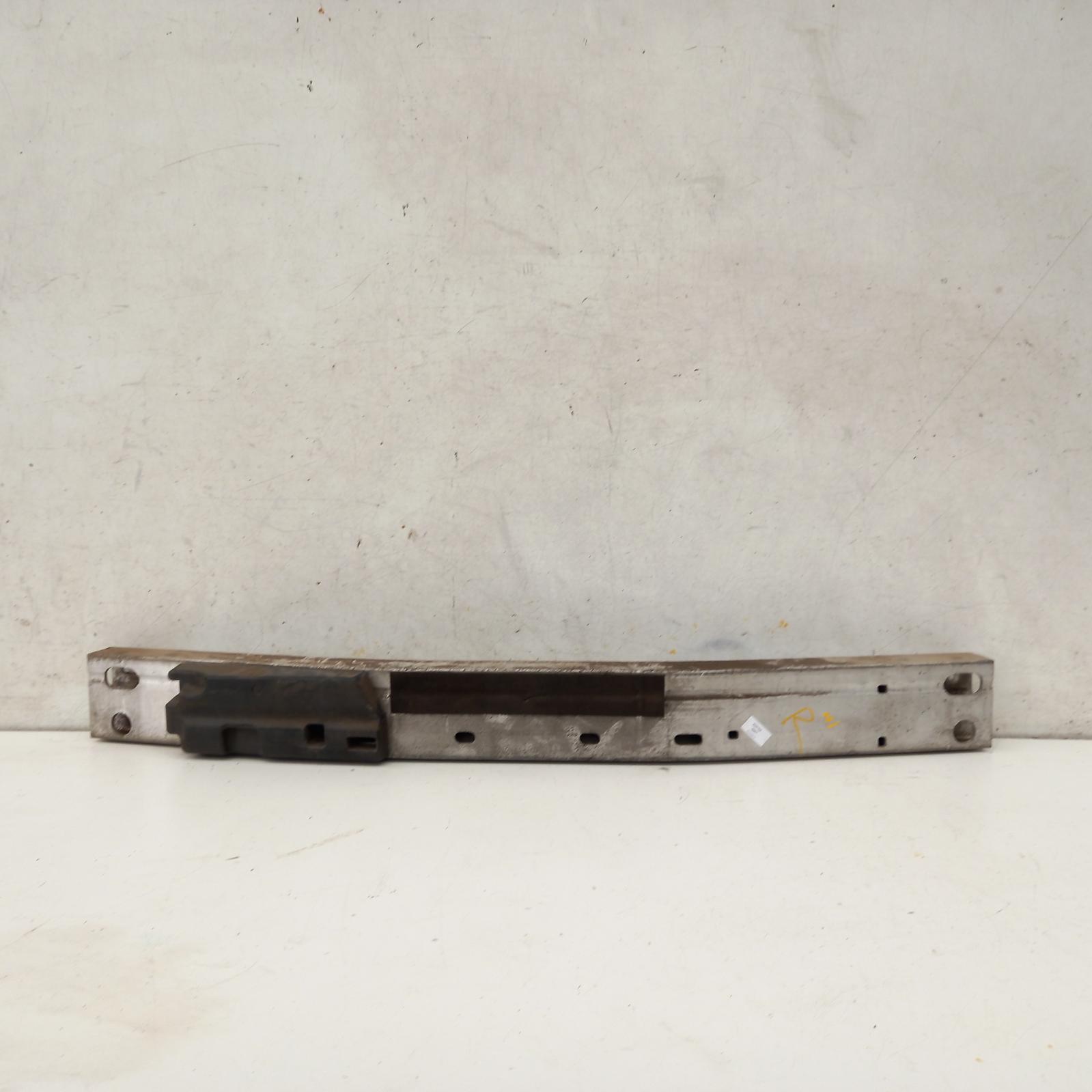 View Auto part R/Bar Bracket/Reinfo Toyota Kluger 2007