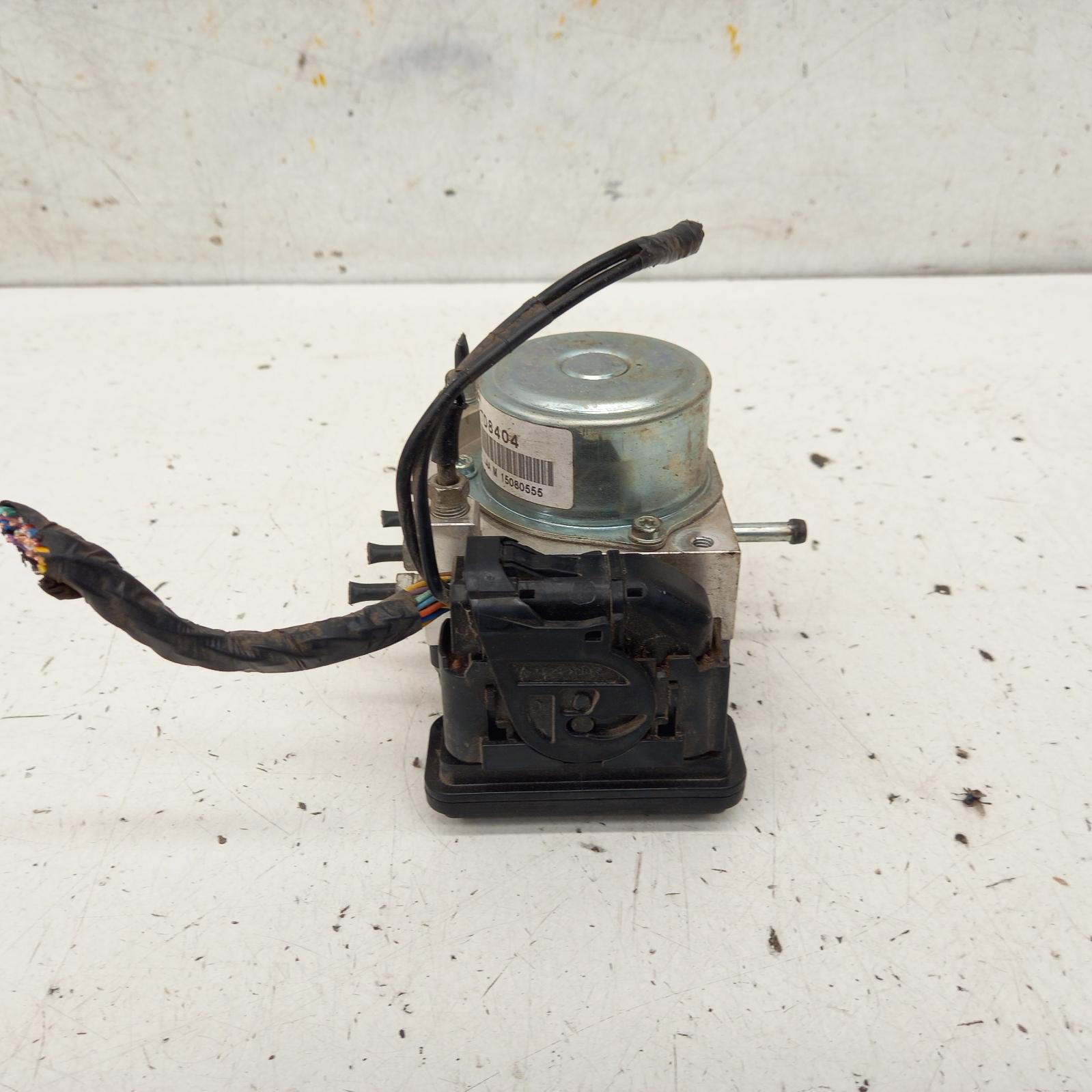 2011 Nissan Tiida Abs Pump/Modulator View Auto part Abs Pump/Modulator Nissan Tiida 2011
