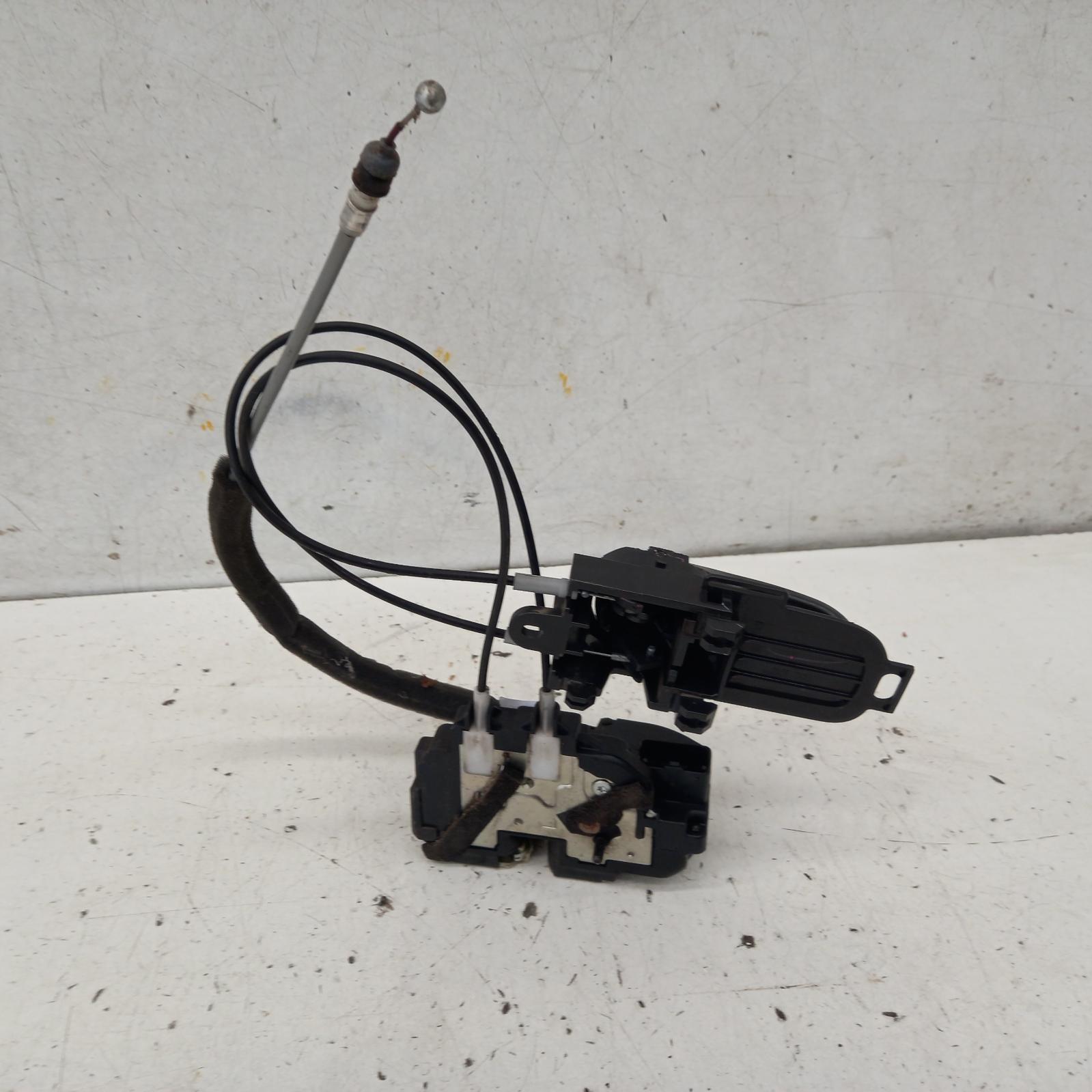 View Auto part Door/Boot/Gate Lock Nissan Tiida 2011