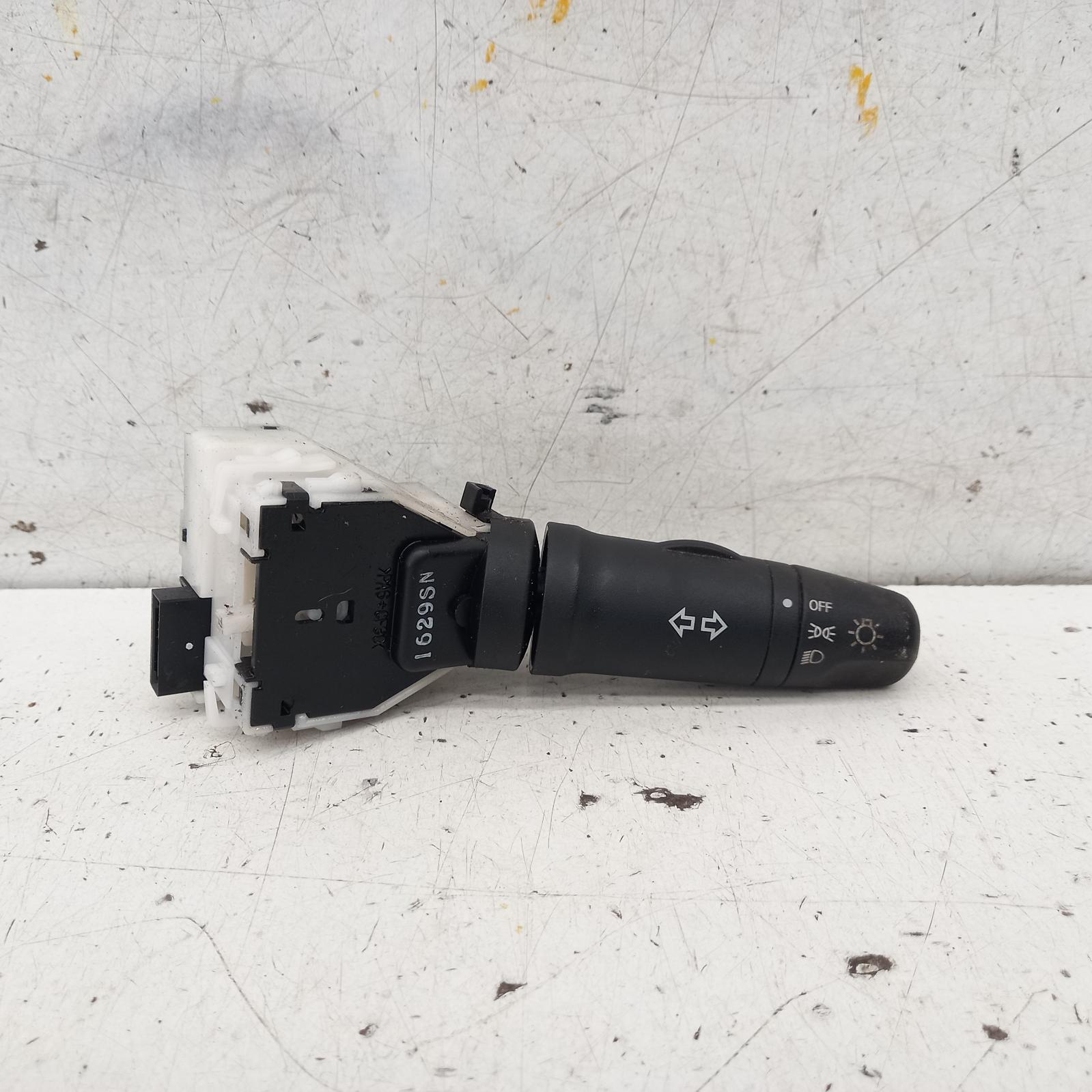 View Auto part Combination Switch Nissan Tiida 2011