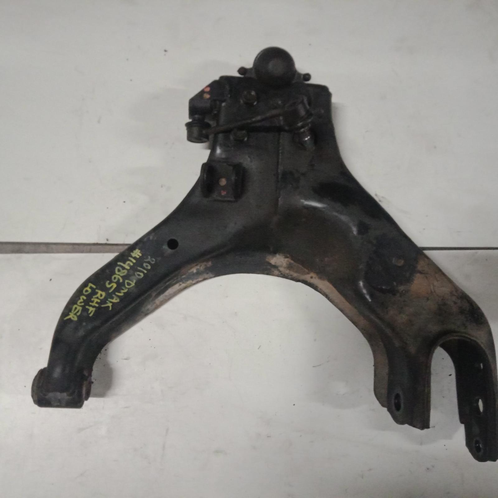 View Auto part Right Front Lower Control Arm Isuzu Dmax 2010