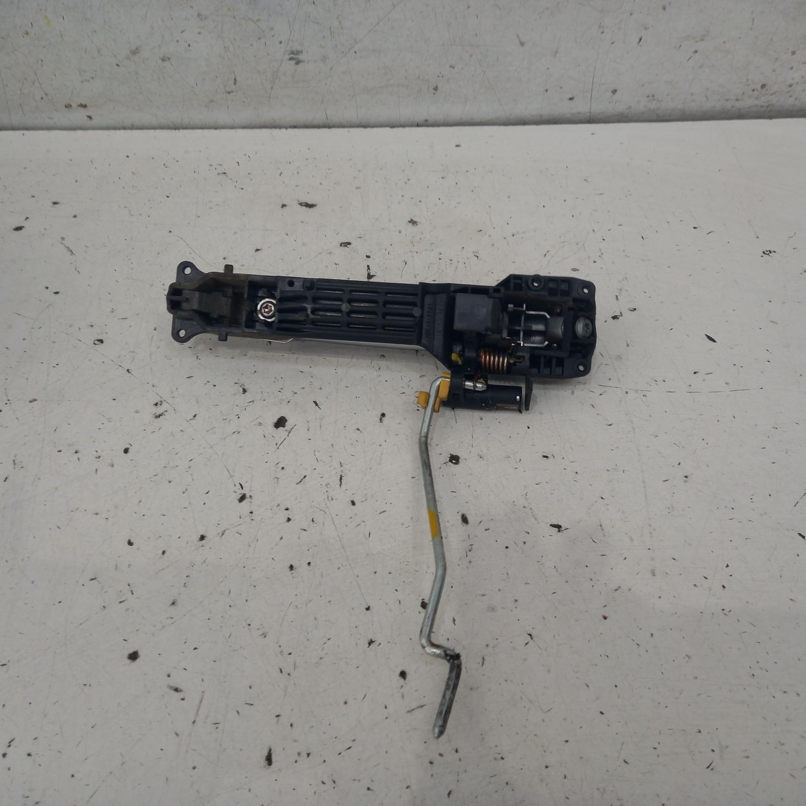 View Auto part Door Handle Toyota Rav4 2011