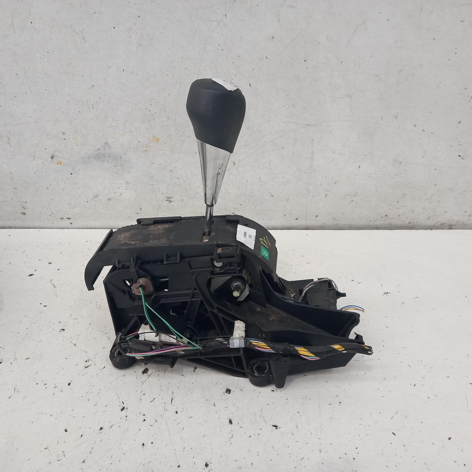 2011 Toyota Rav4 Gear Stick/Shifter View Auto part Gear Stick/Shifter Toyota Rav4 2011