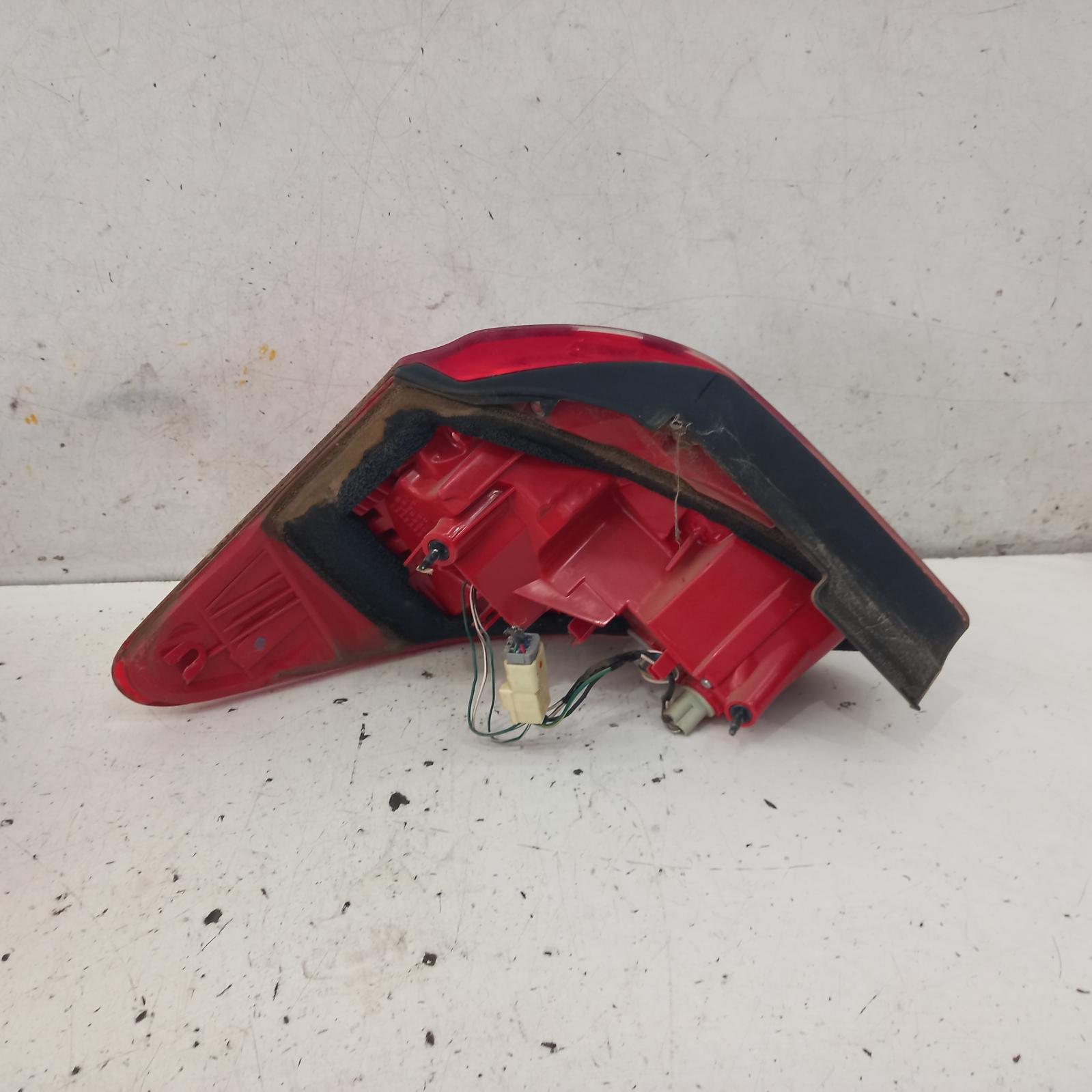 View Auto part Right Taillight Toyota Rav4 2011