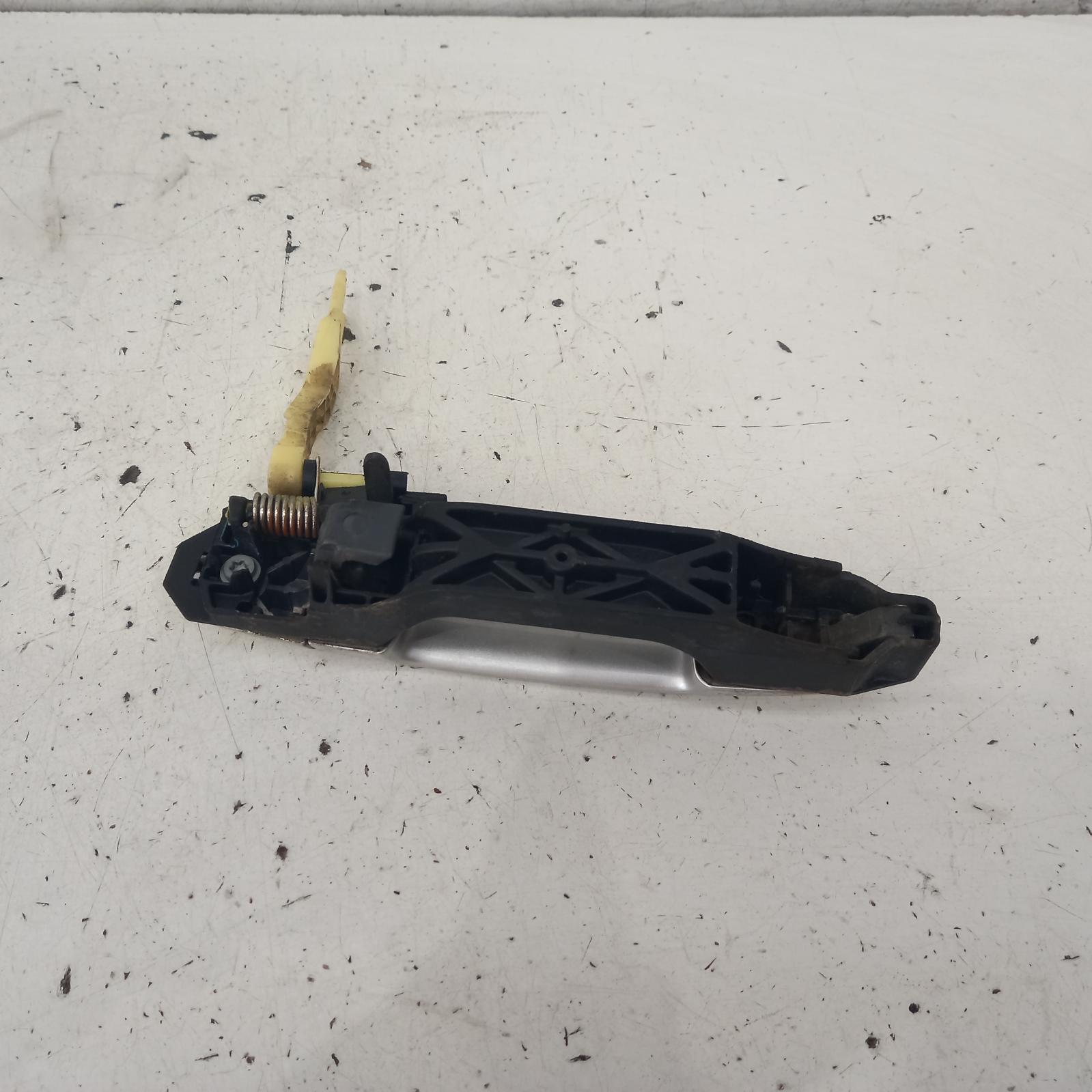 View Auto part Door Handle Toyota Rav4 2011