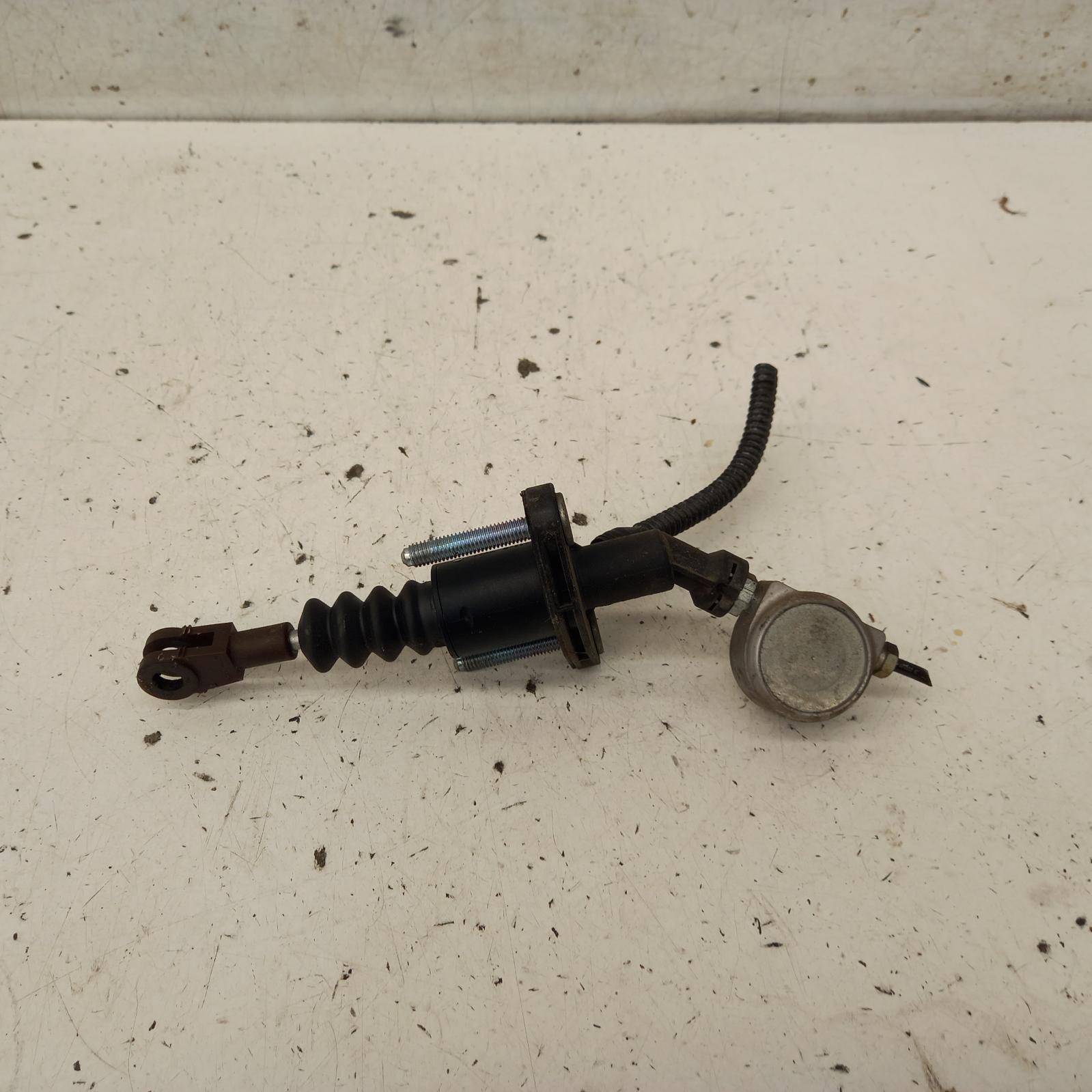 Clutch Master Cylind Astra Holden 2001