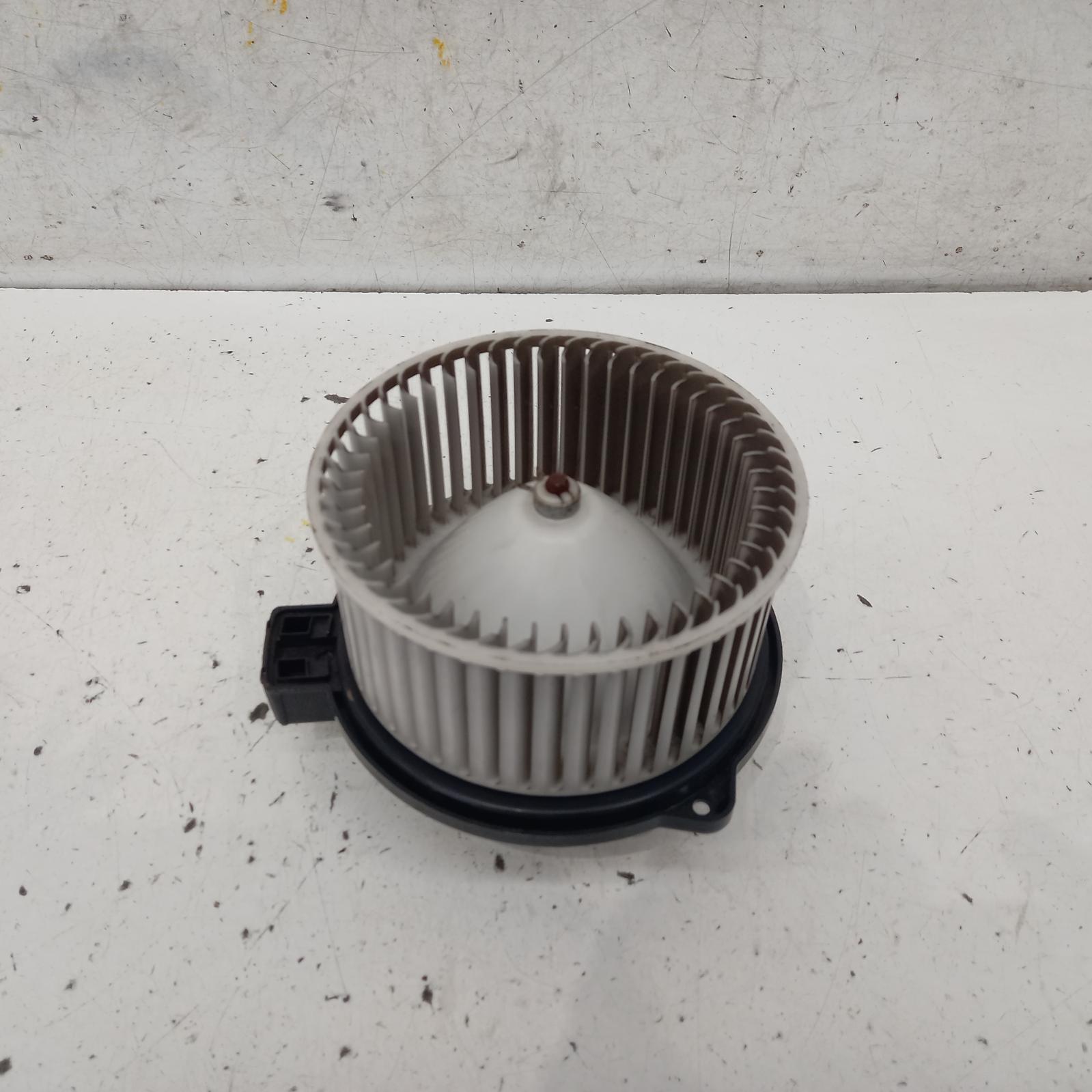 View Auto part Heater Fan Motor Mazda 6 2010